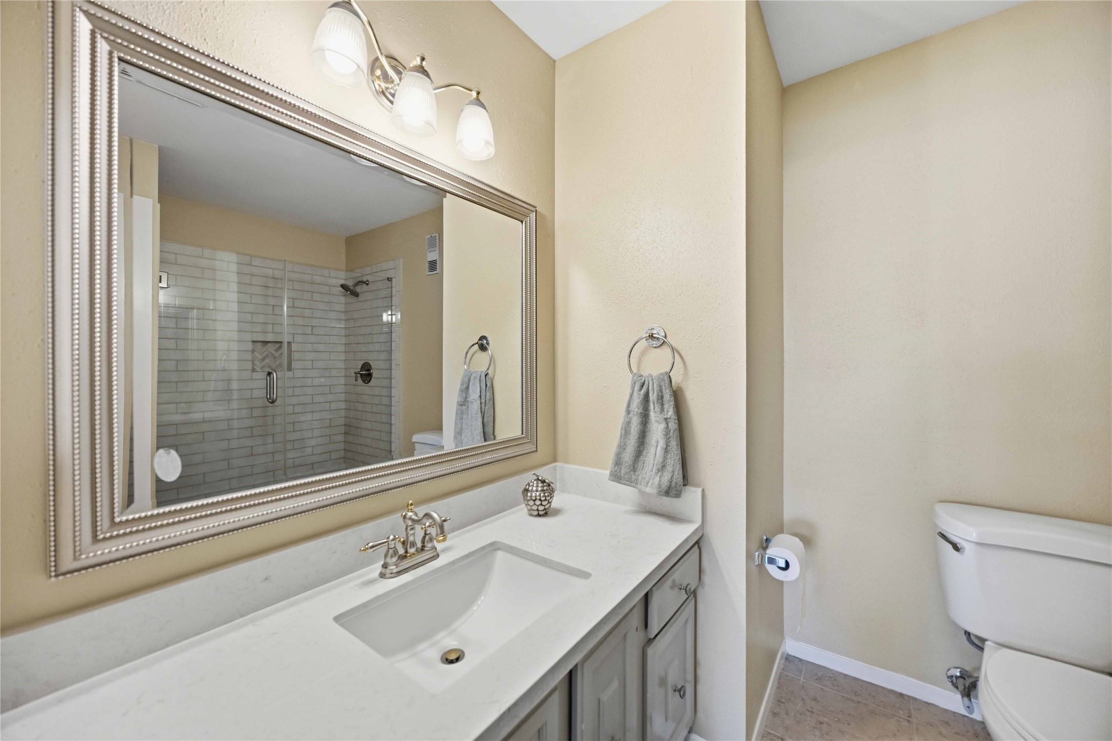 10336 Briar Forest Drive Property Photo 13