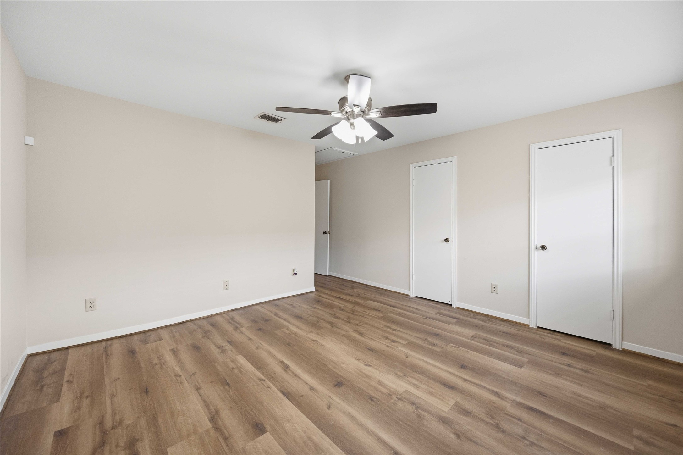 10336 Briar Forest Drive Property Photo 15