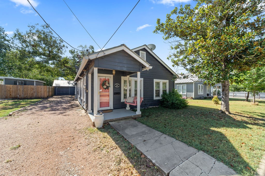 605 N Robinson Avenue Property Photo 4