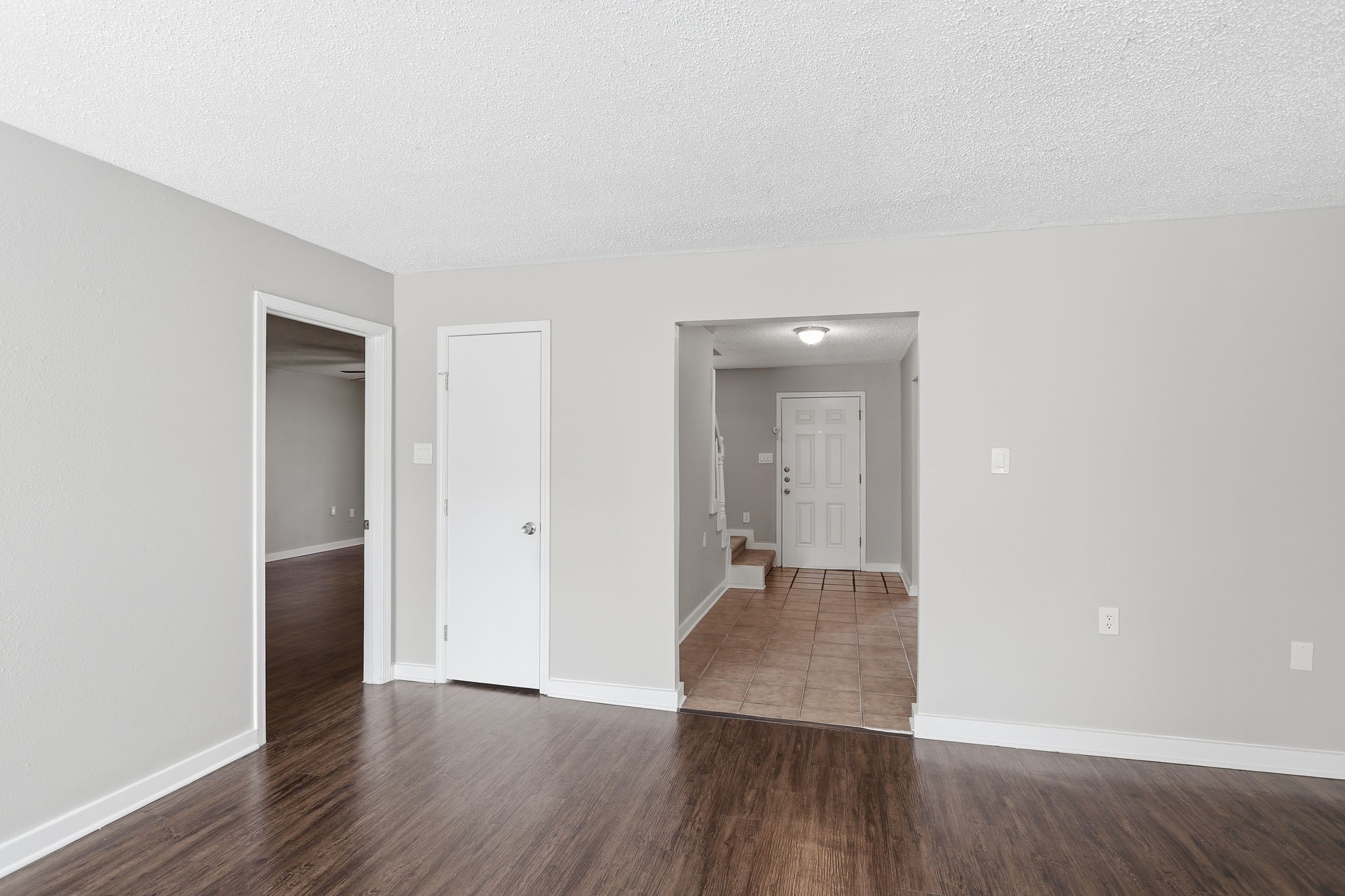 1115 Tigris Lane Property Photo 8