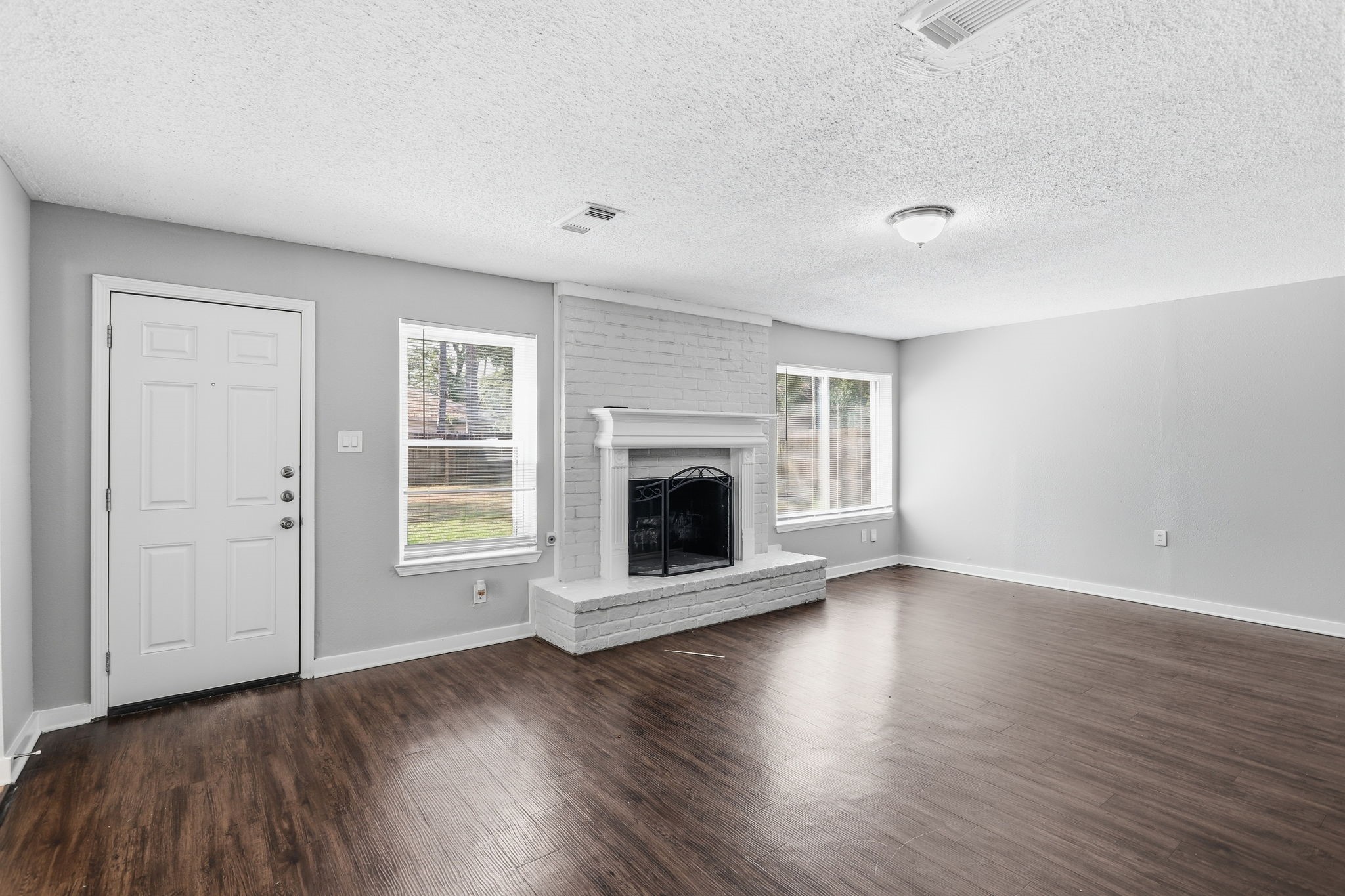 1115 Tigris Lane Property Photo 11