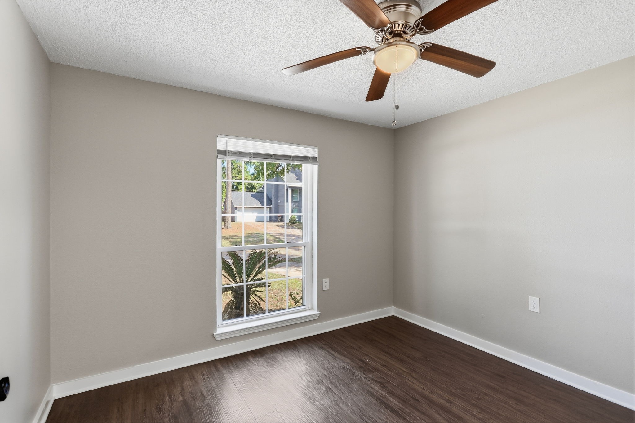 1115 Tigris Lane Property Photo 21