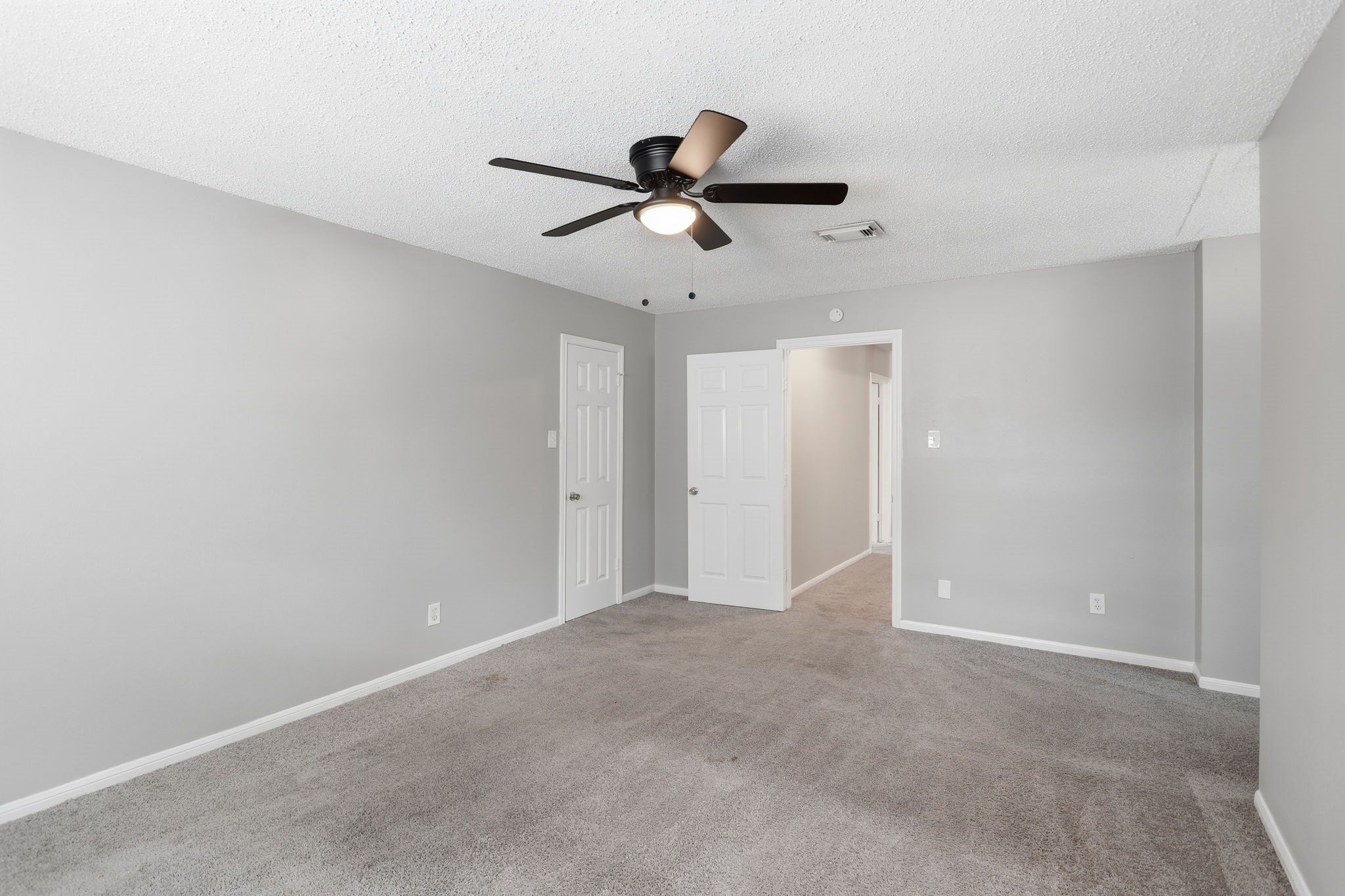 1115 Tigris Lane Property Photo 30