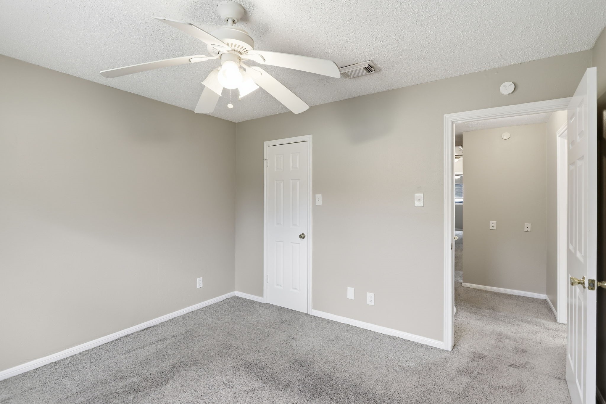 1115 Tigris Lane Property Photo 34