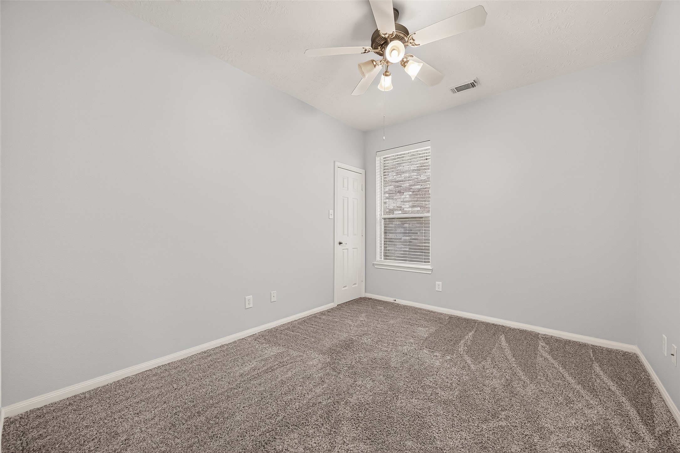 21610 Avalon Queen Drive Property Photo 22