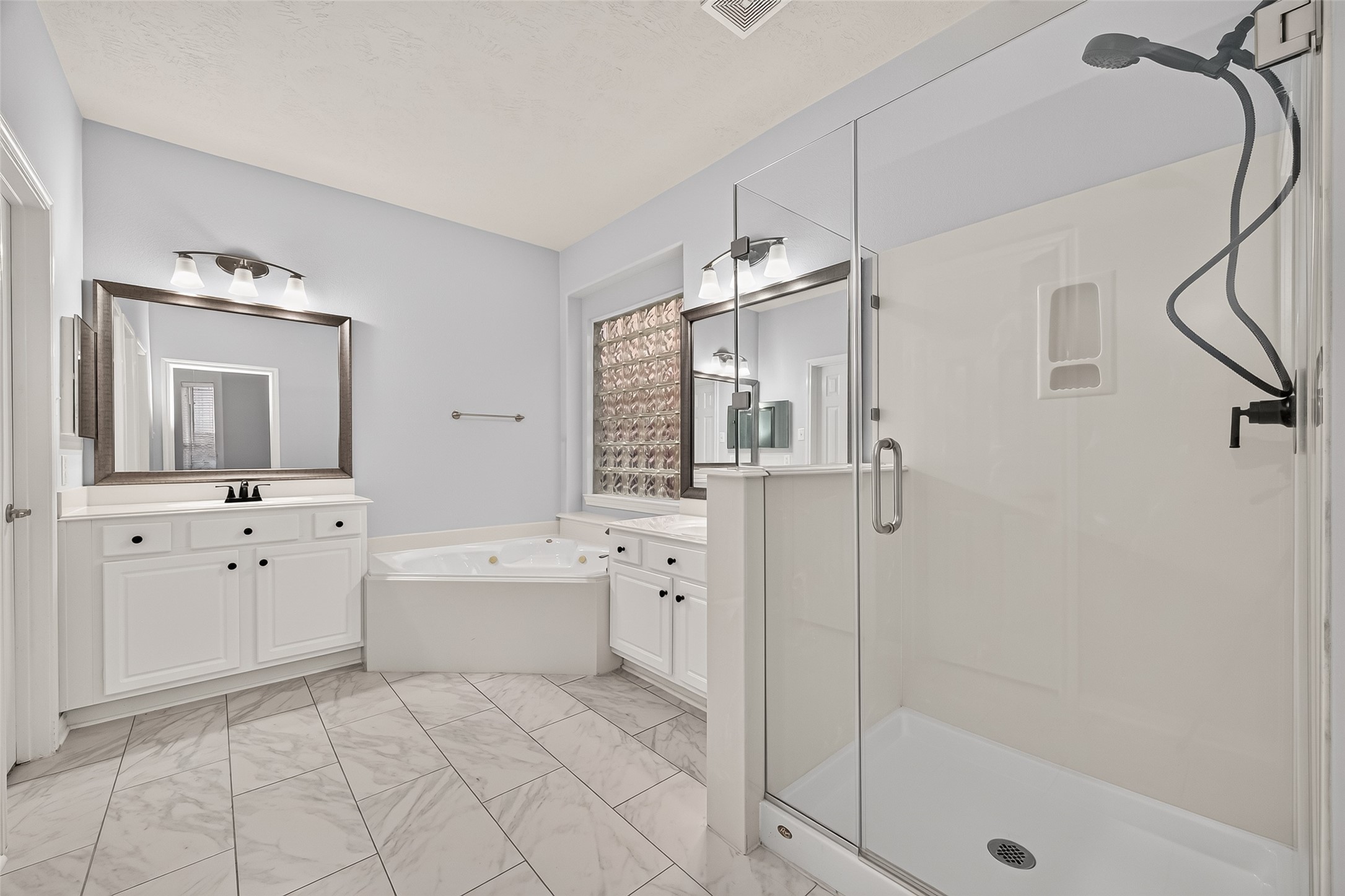 21610 Avalon Queen Drive Property Photo 27