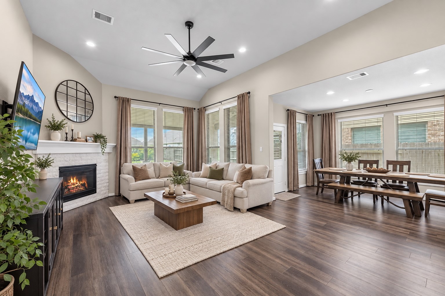 23935 Bearberry Thicket Lane Property Photo 6