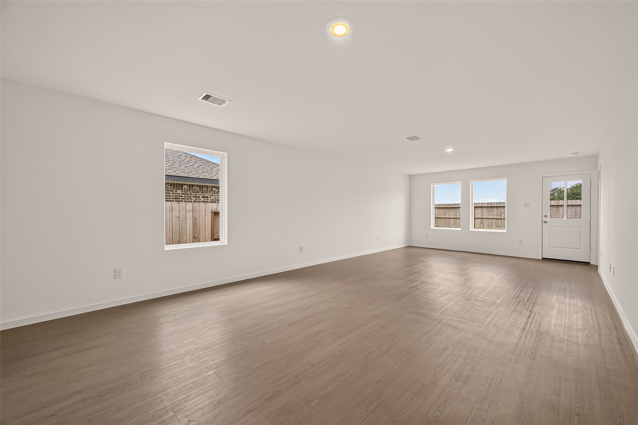 7814 Lavender Jade Drive Property Photo 7