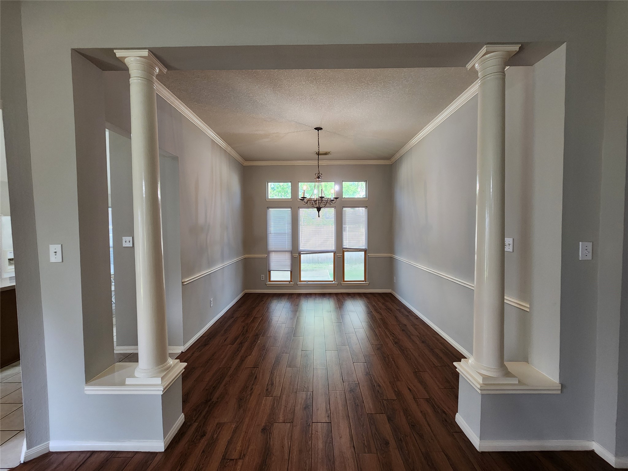 1011 Lexington Green Drive Property Photo 6