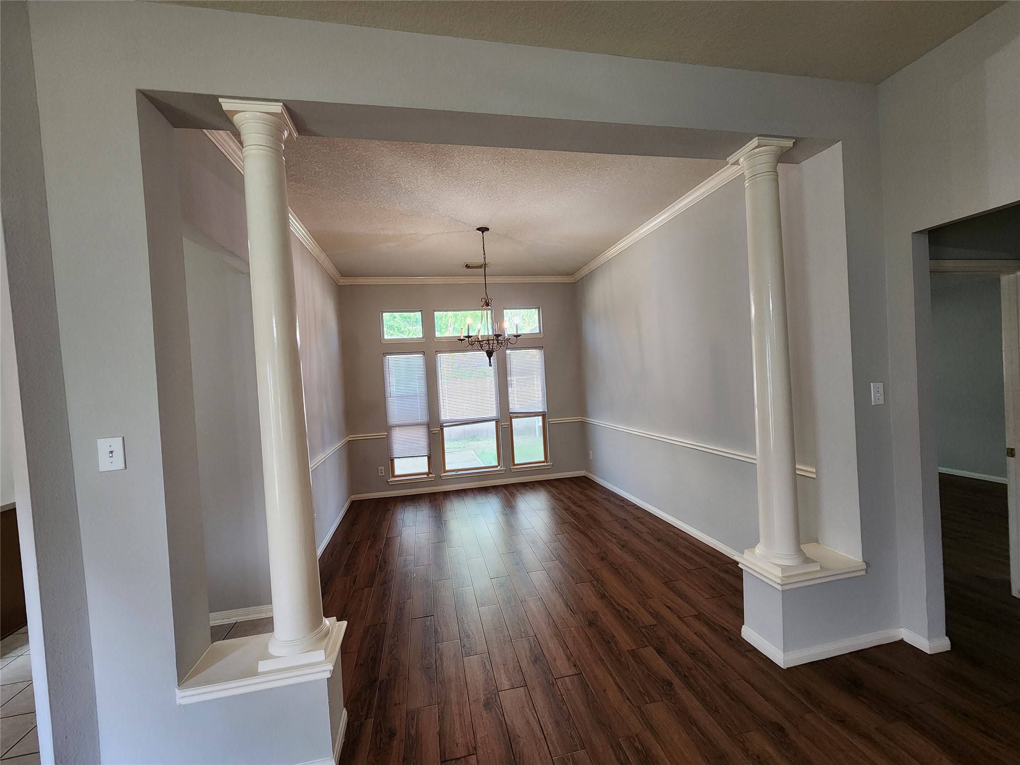 1011 Lexington Green Drive Property Photo 7