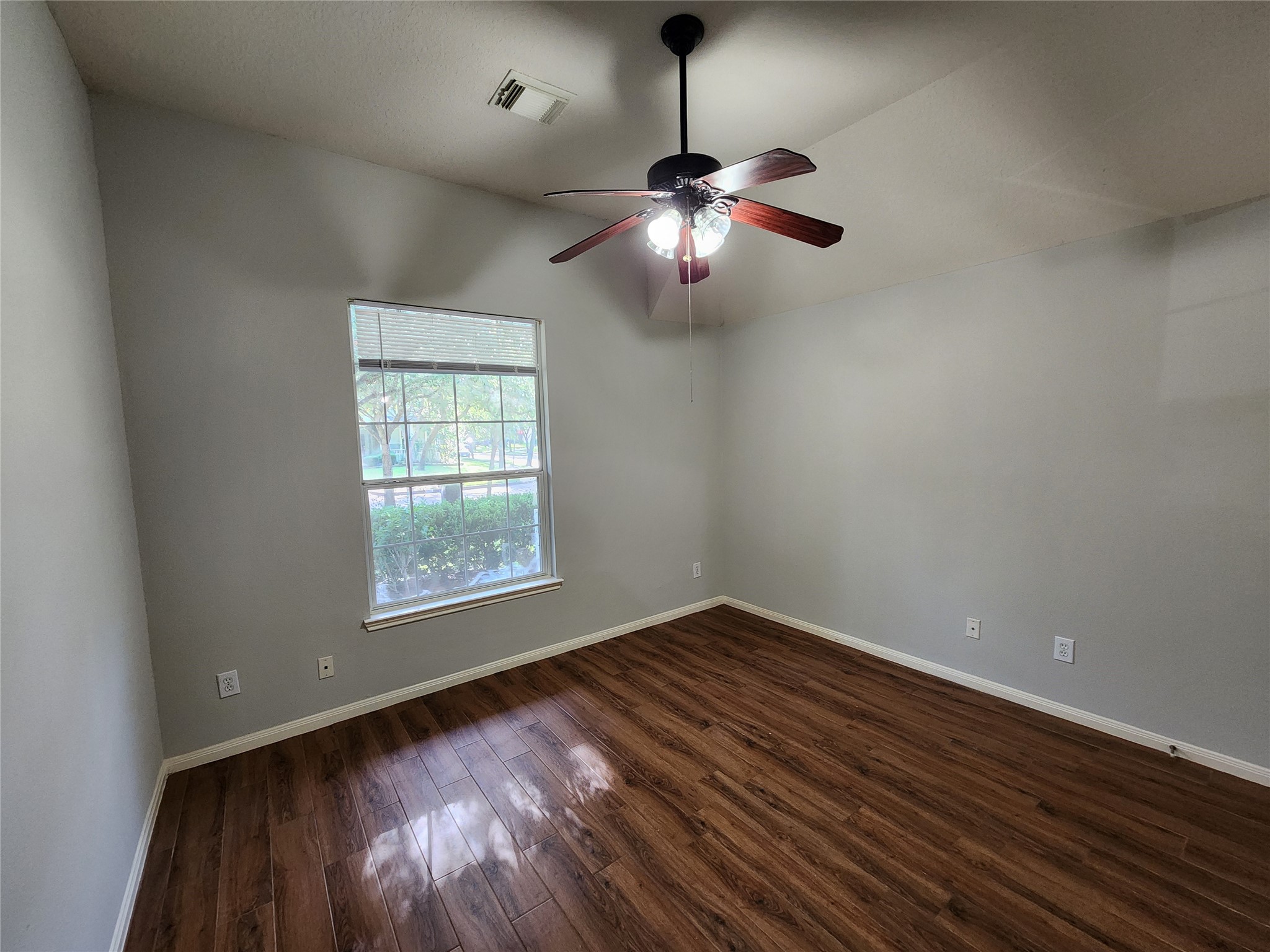 1011 Lexington Green Drive Property Photo 29