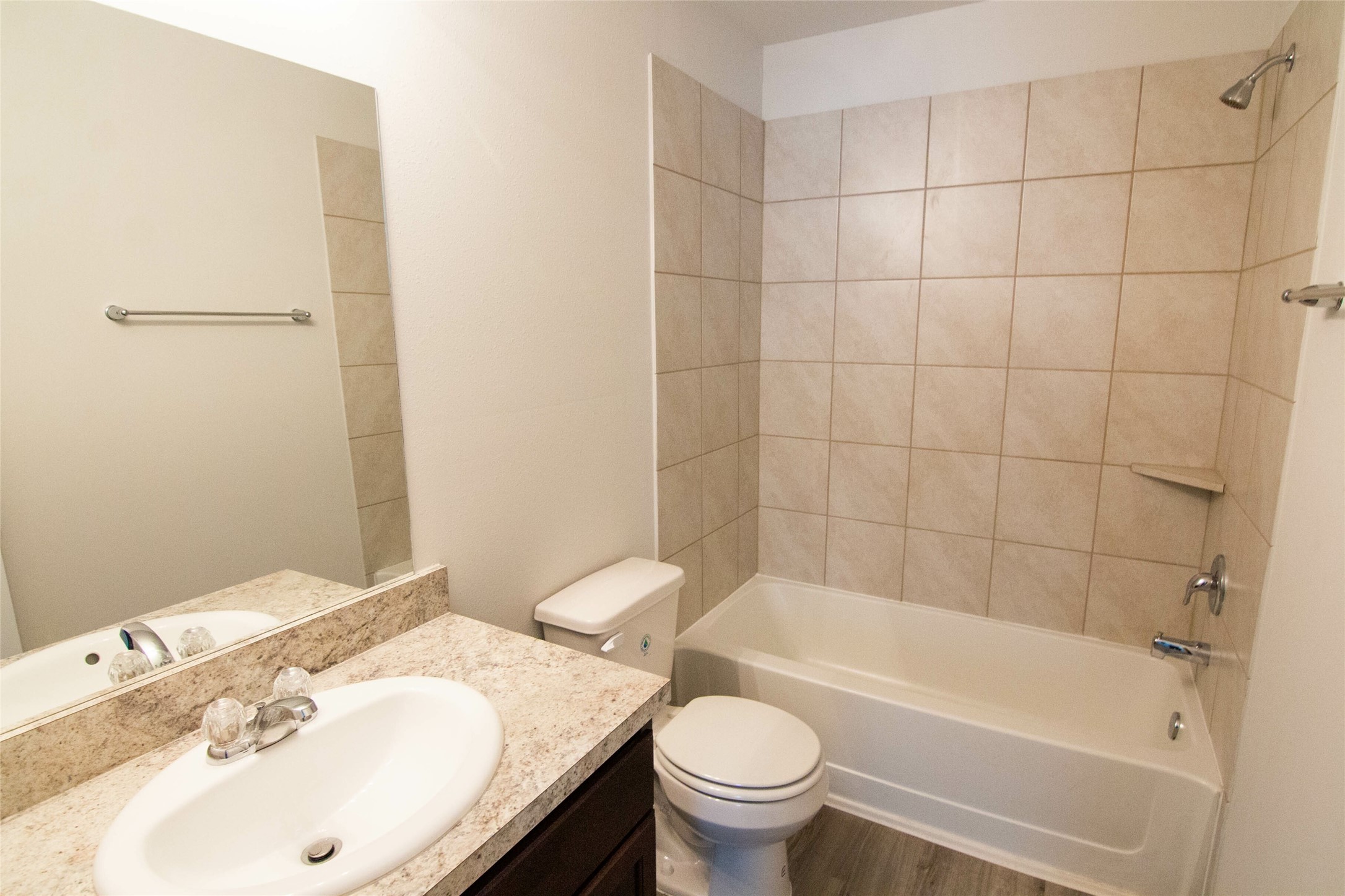 18606 Queesborough Creek Property Photo 10