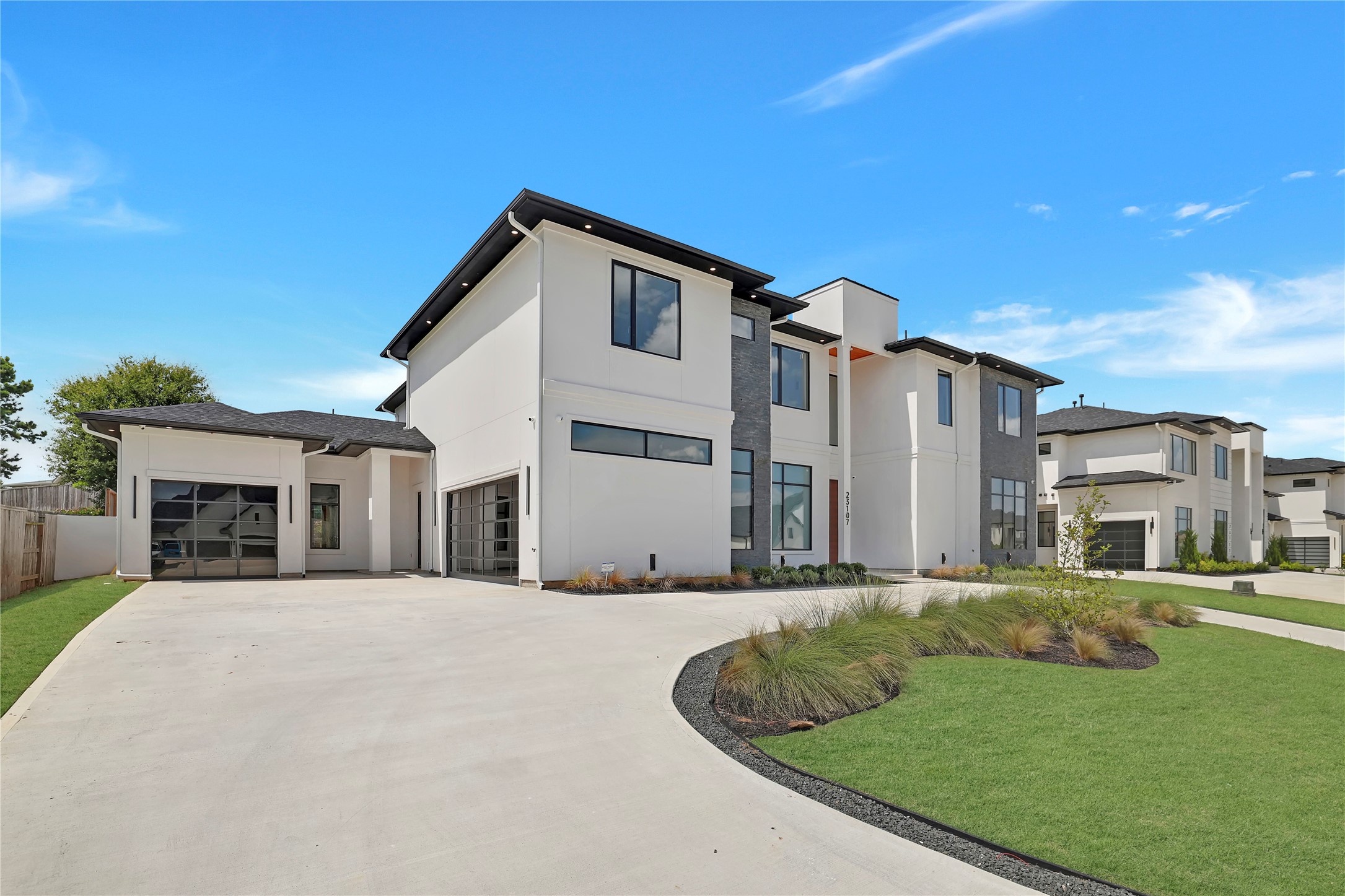 23107 Vista De Tres Lagos Drive Property Photo 4