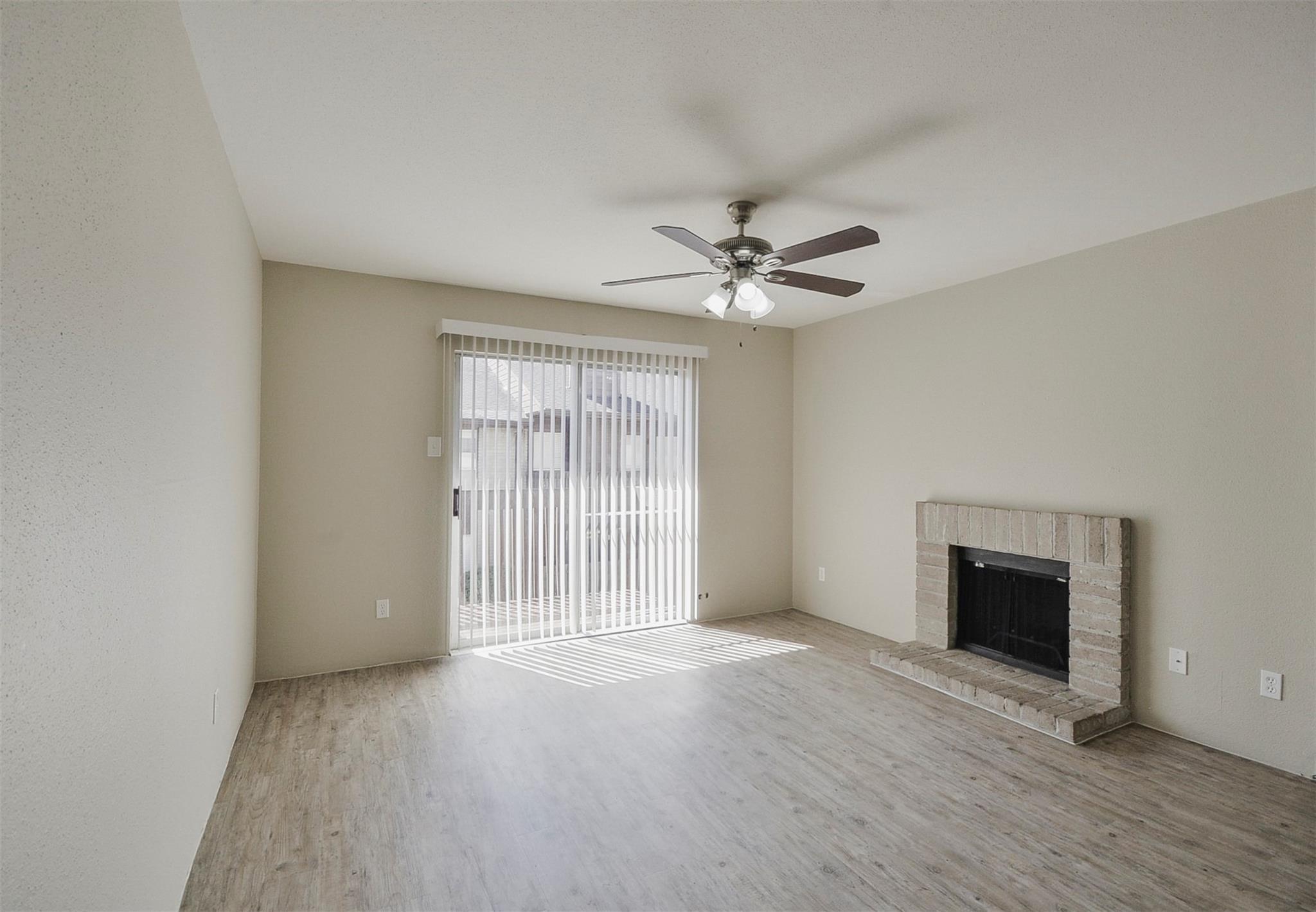 12905 Woodforest Bl # 704, Houston Tx 77015 Property Photo 2