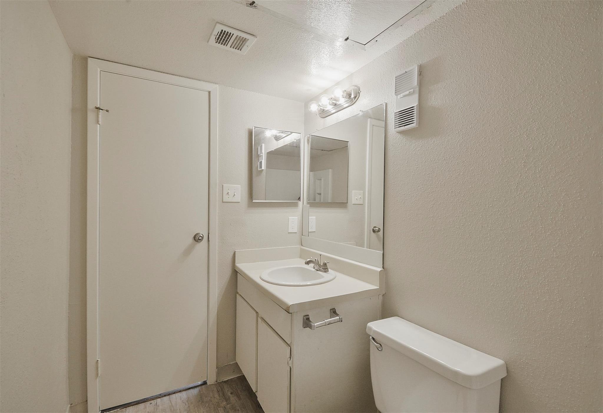 12905 Woodforest Bl # 704, Houston Tx 77015 Property Photo 16