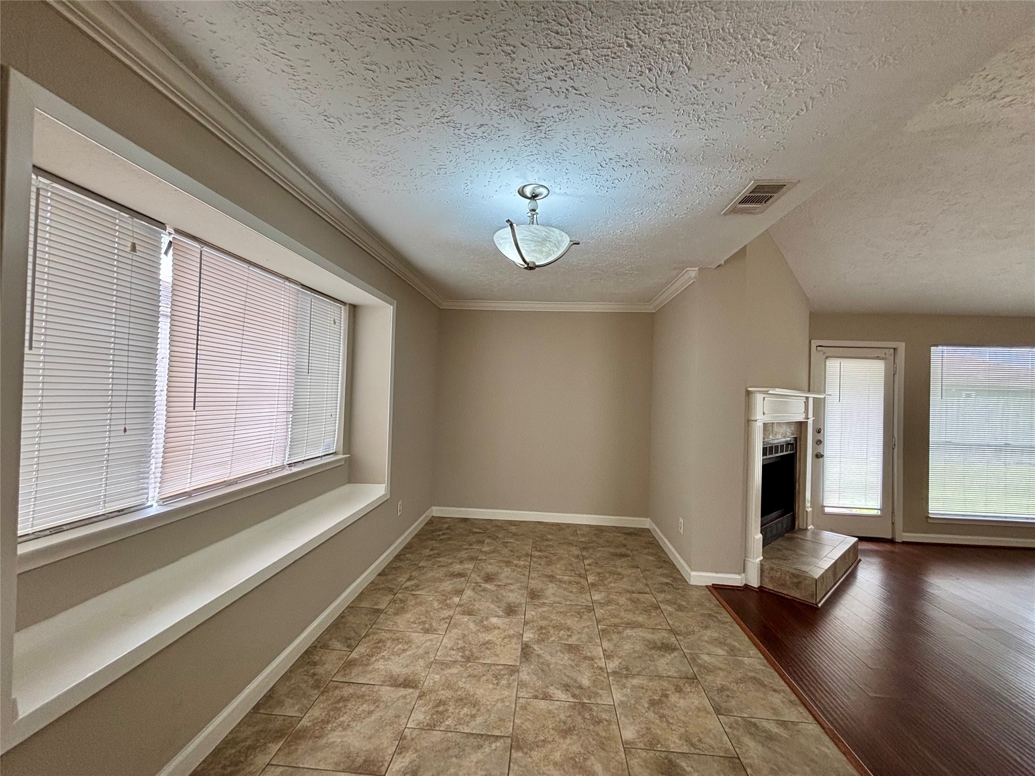 2111 Squire Dobbins Property Photo 5