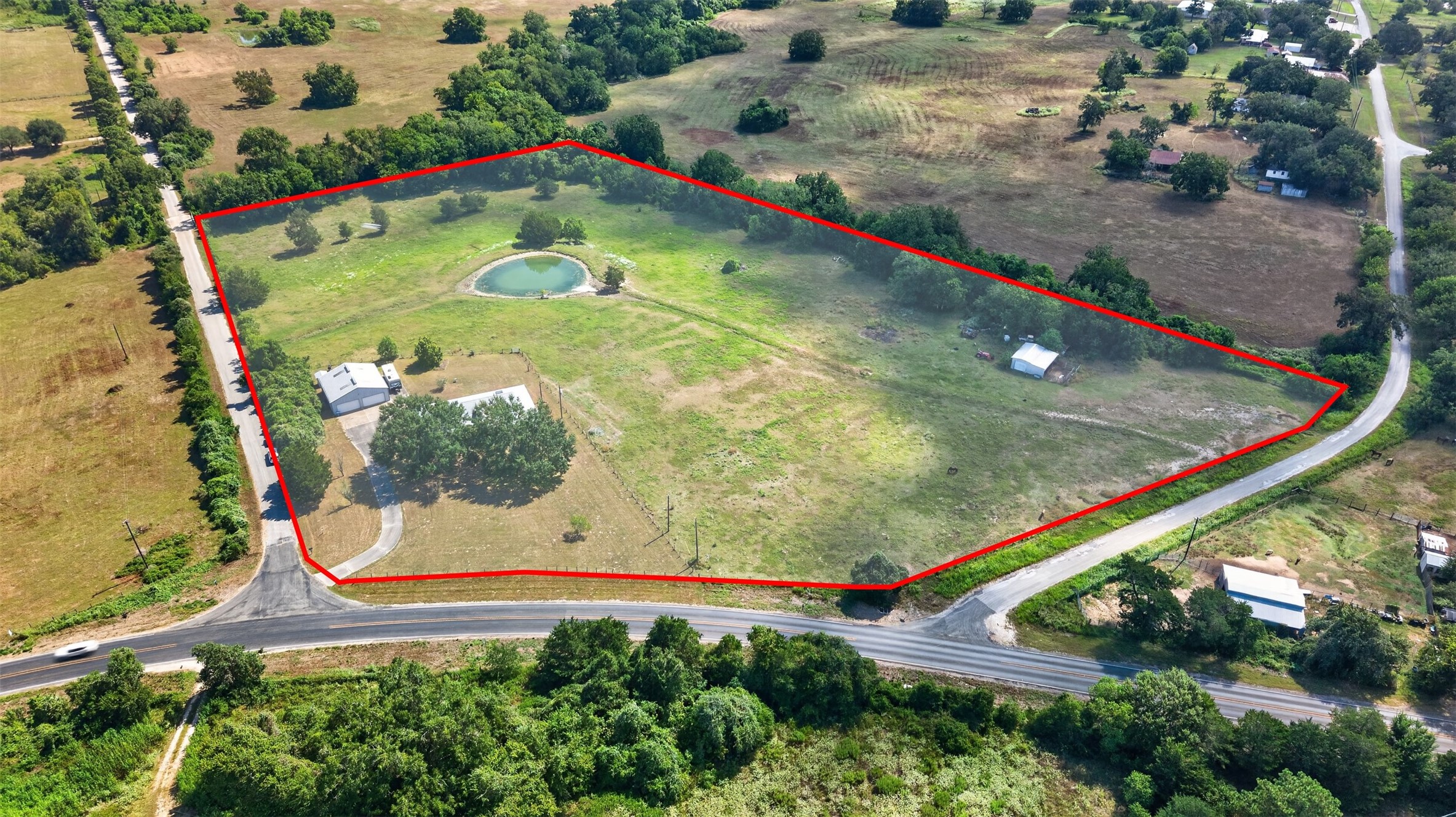 3085 Shupak Road Property Photo 3
