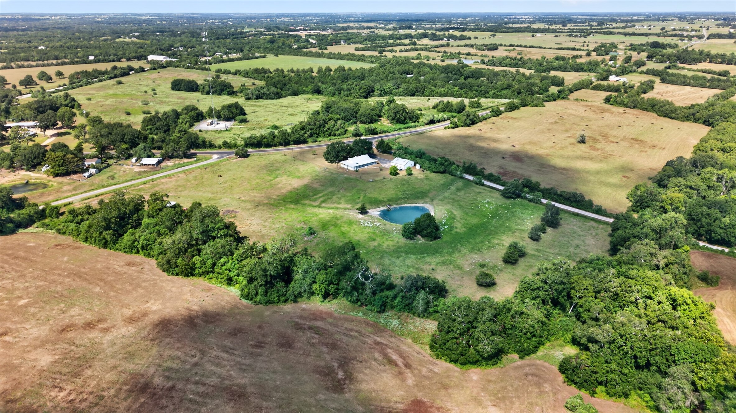 3085 Shupak Road Property Photo 5