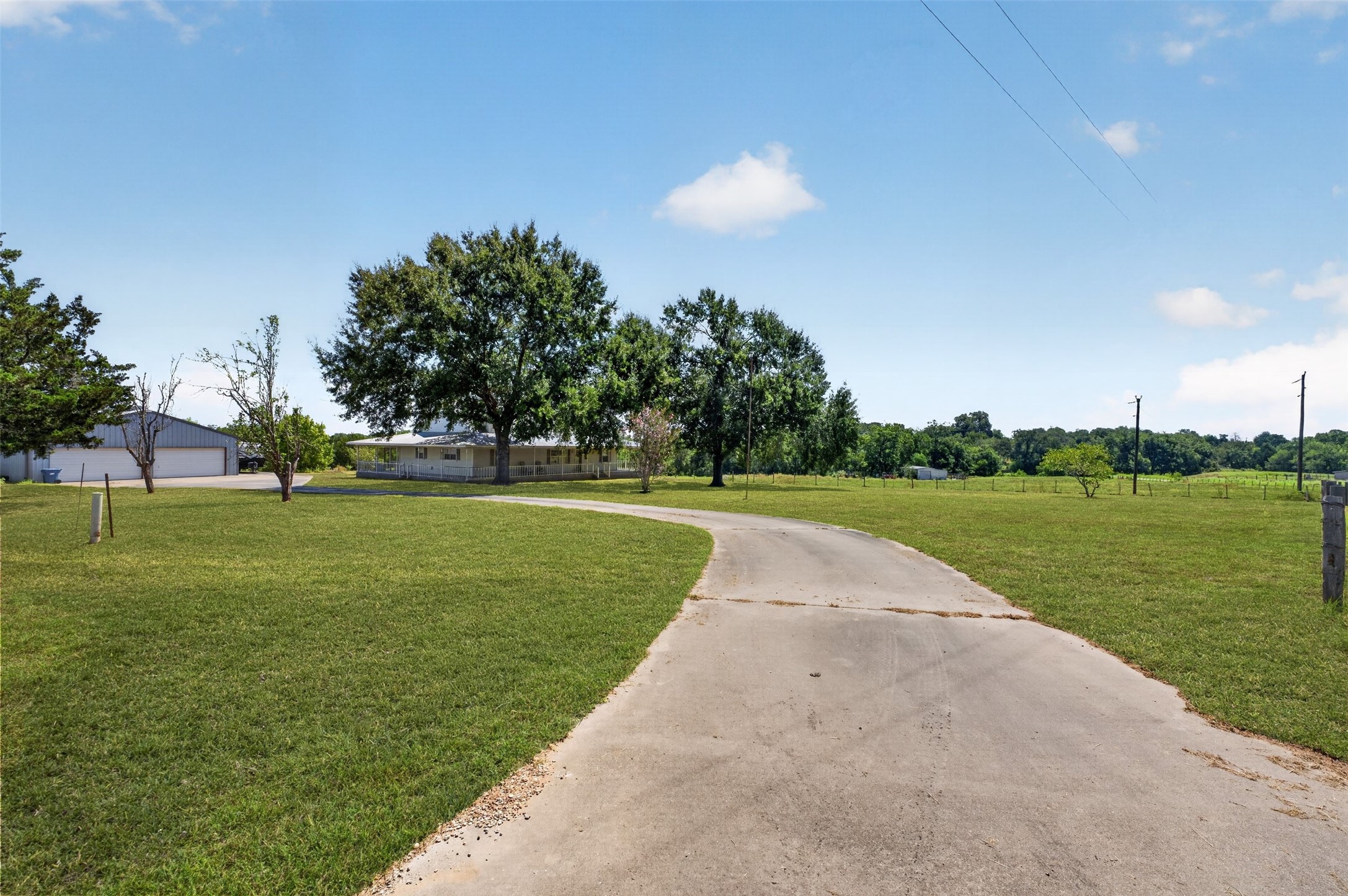 3085 Shupak Road Property Photo 6