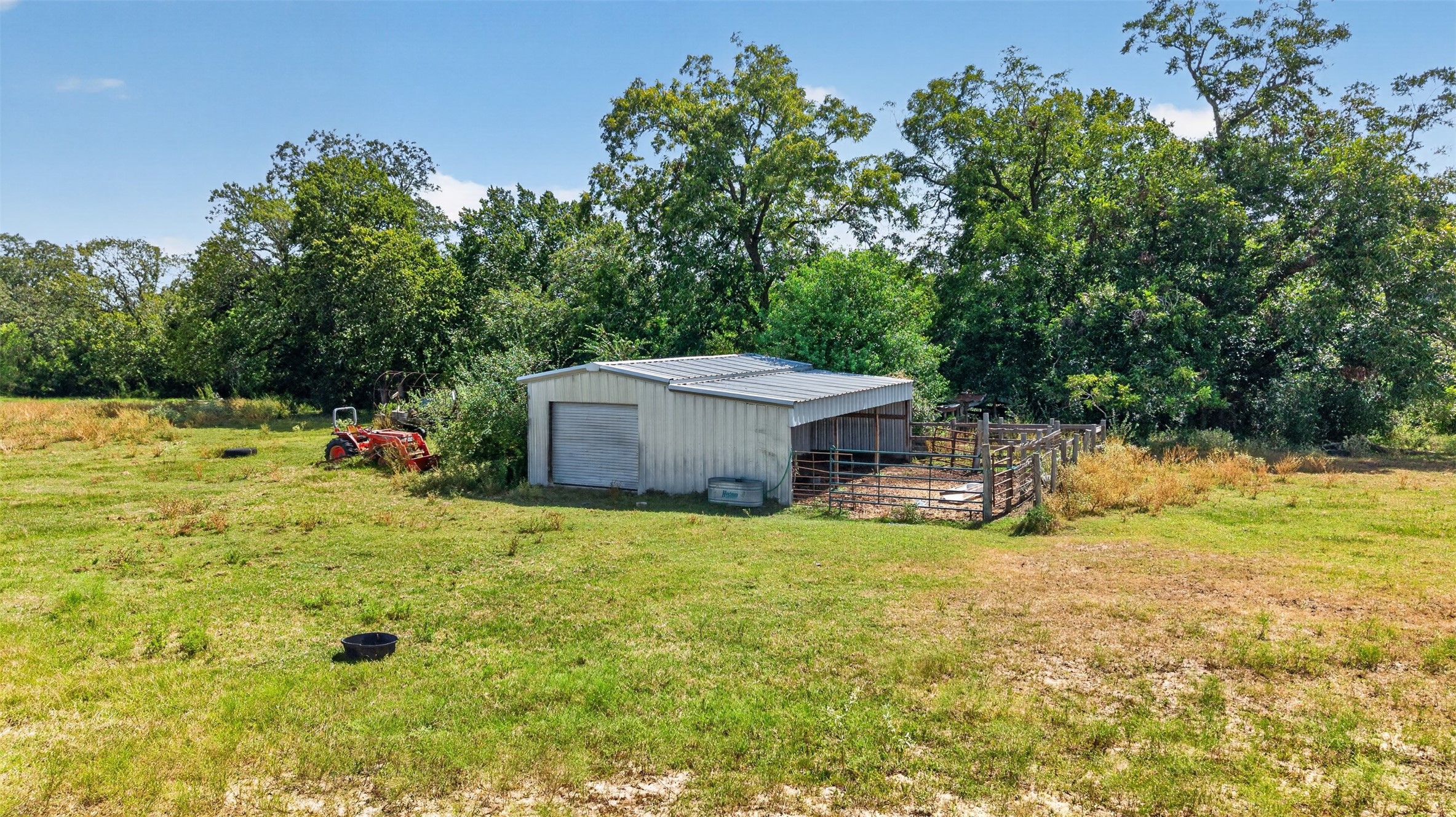 3085 Shupak Road Property Photo 10