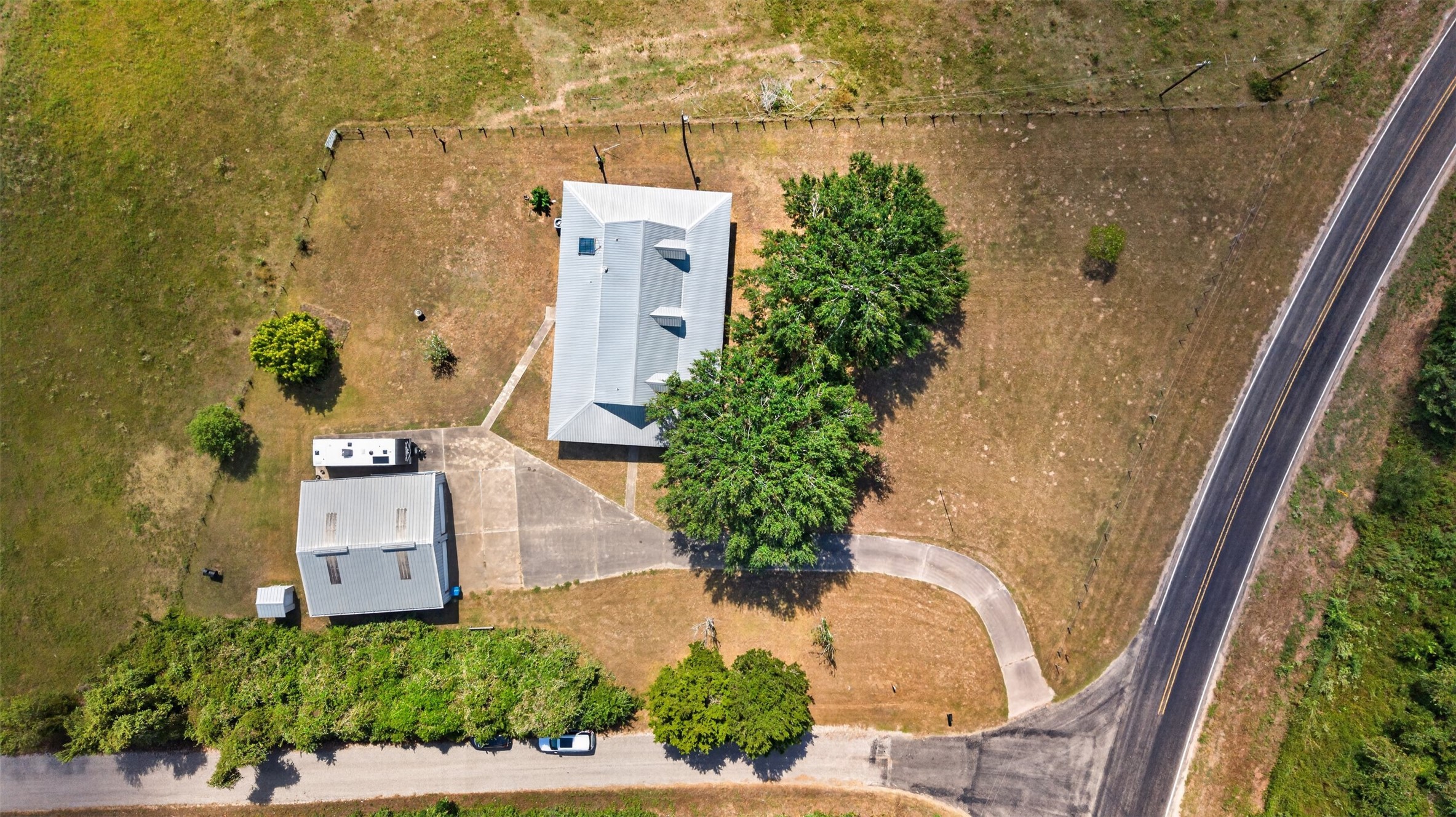 3085 Shupak Road Property Photo 14