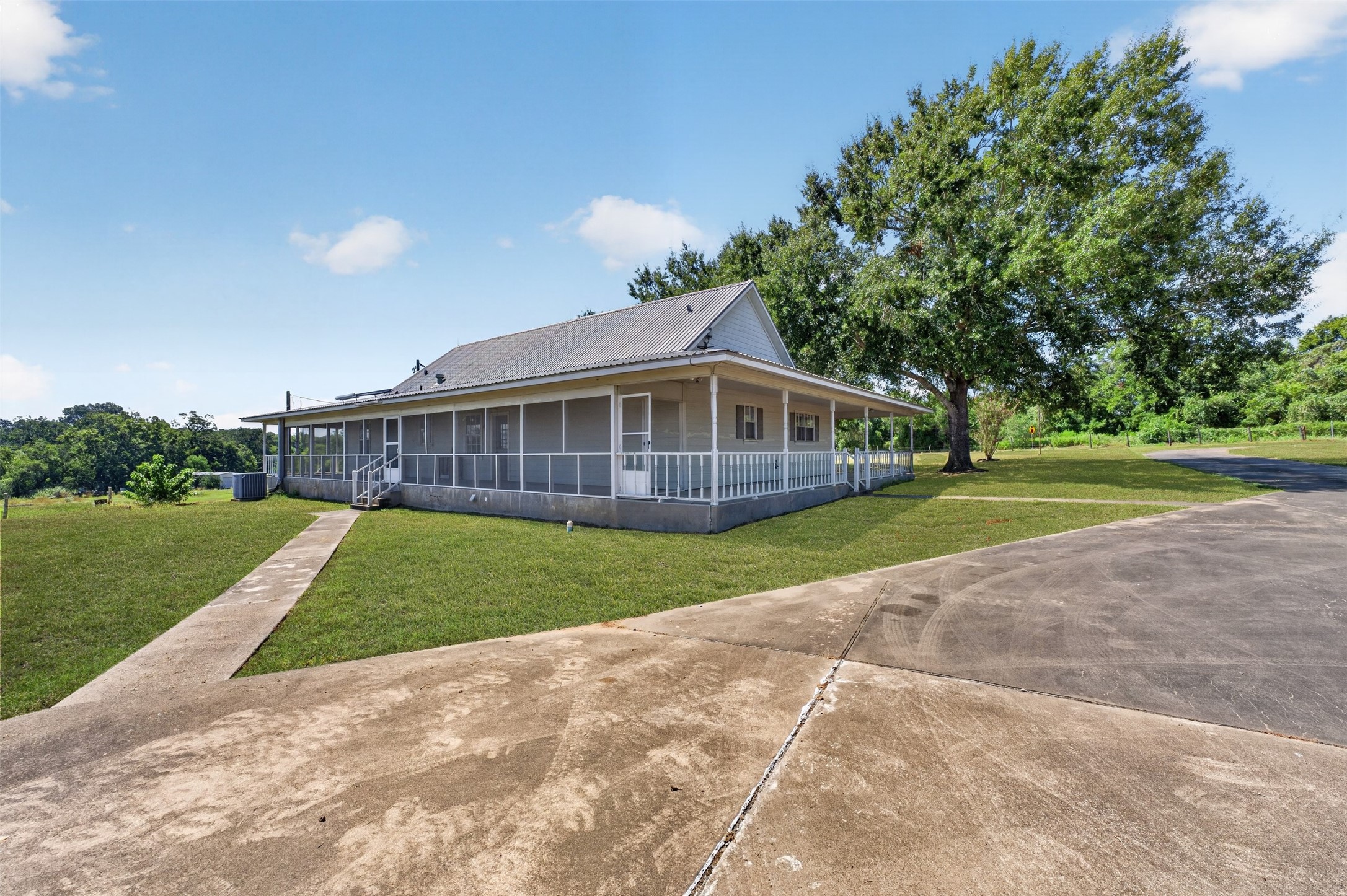 3085 Shupak Road Property Photo 34