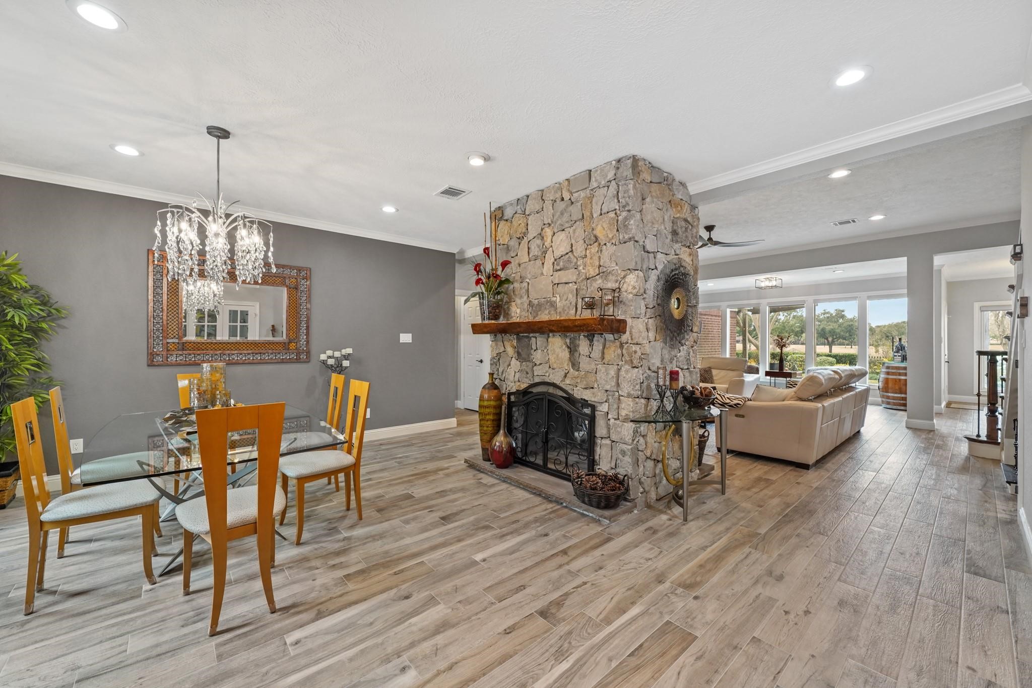 25 The Oval Street Property Photo 6