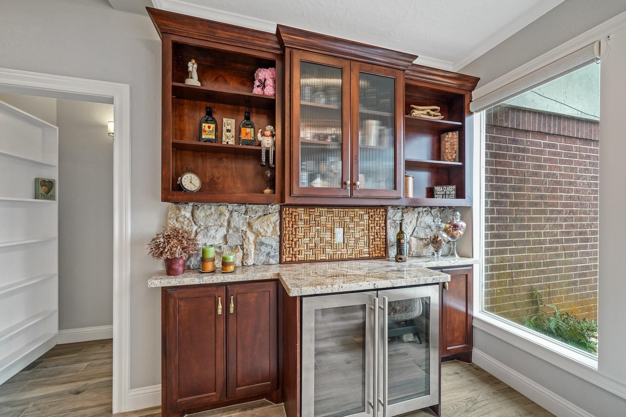 25 The Oval Street Property Photo 11