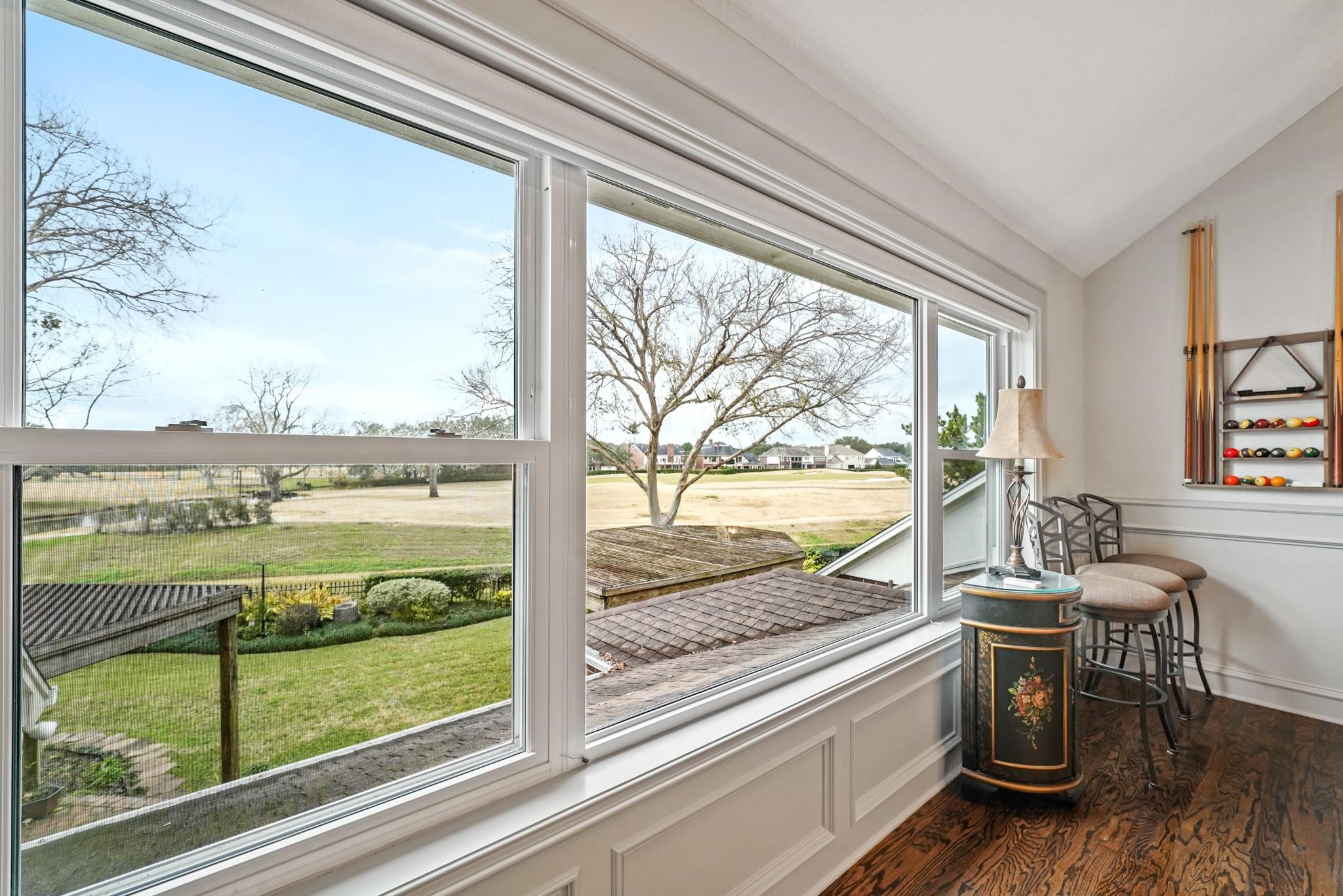 25 The Oval Street Property Photo 23