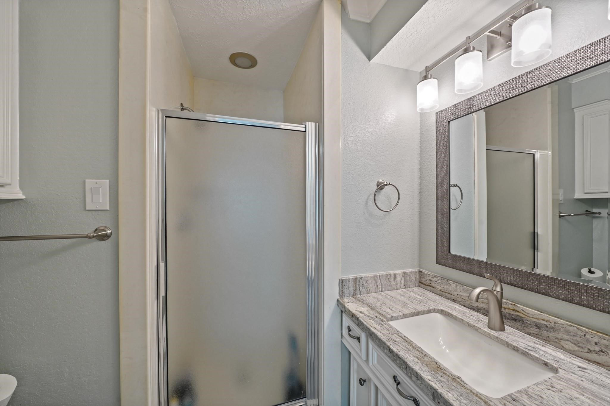 25 The Oval Street Property Photo 26