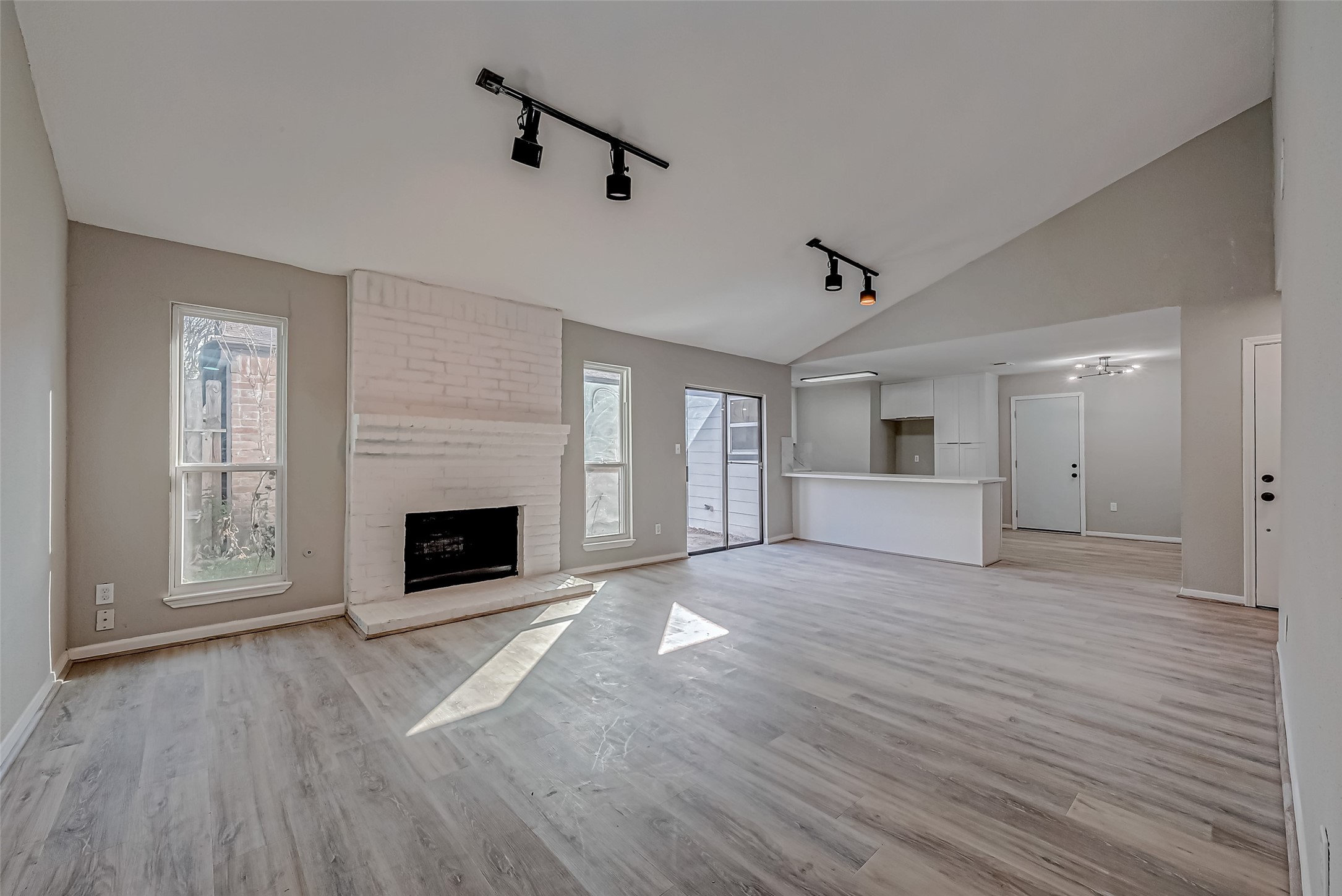 12802 Sunset Dune Drive Property Photo 6