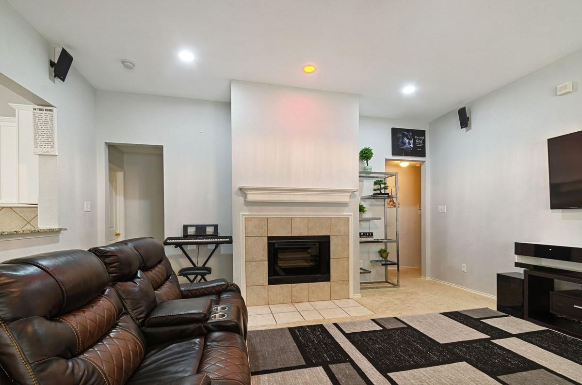 1504 Morning Dove, Aubrey Tx 76227 Property Photo 3