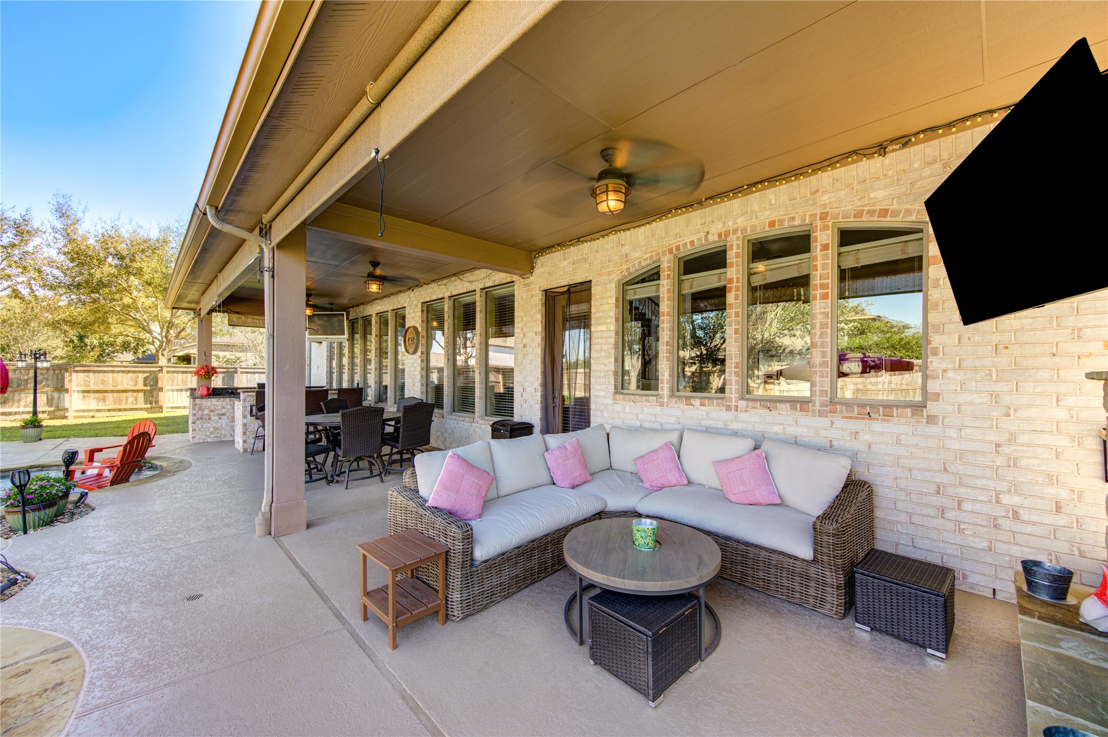 4610 Seguin Valley Drive Property Photo 8