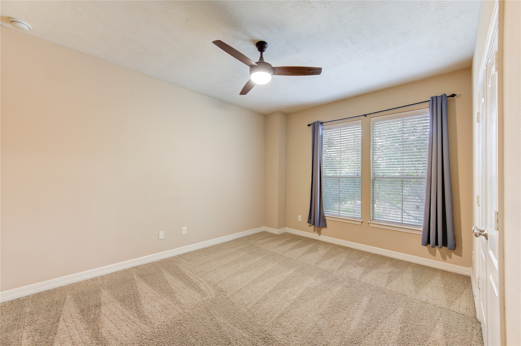 4610 Seguin Valley Drive Property Photo 33