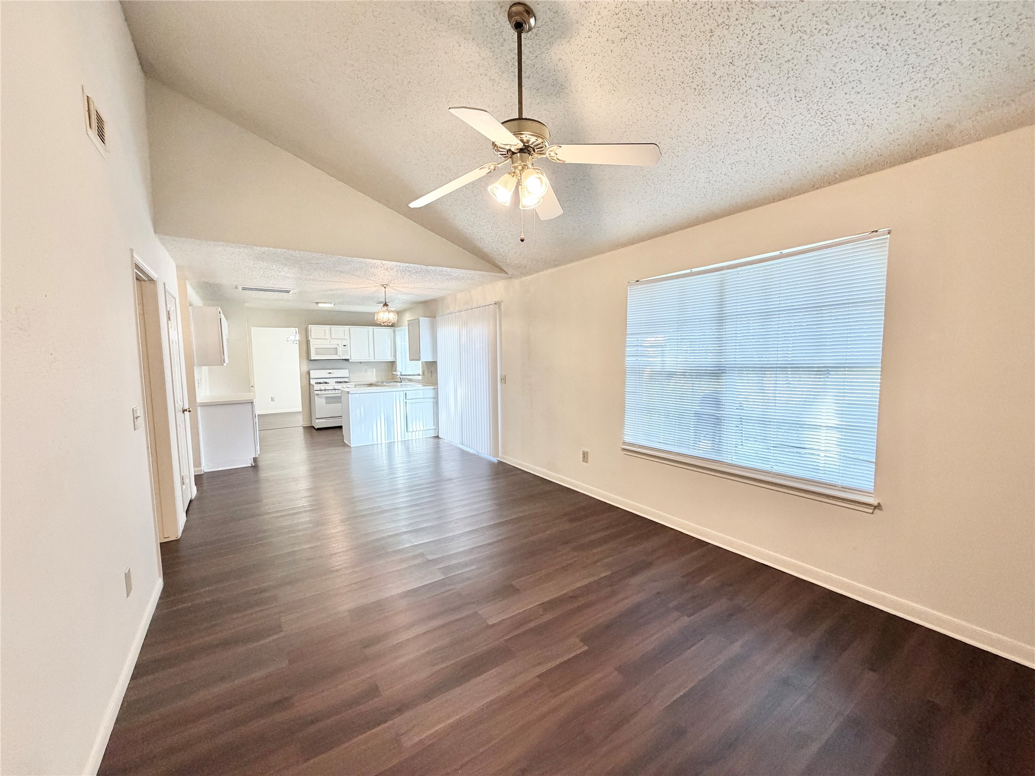 17210 Colony Creek Drive Property Photo 13