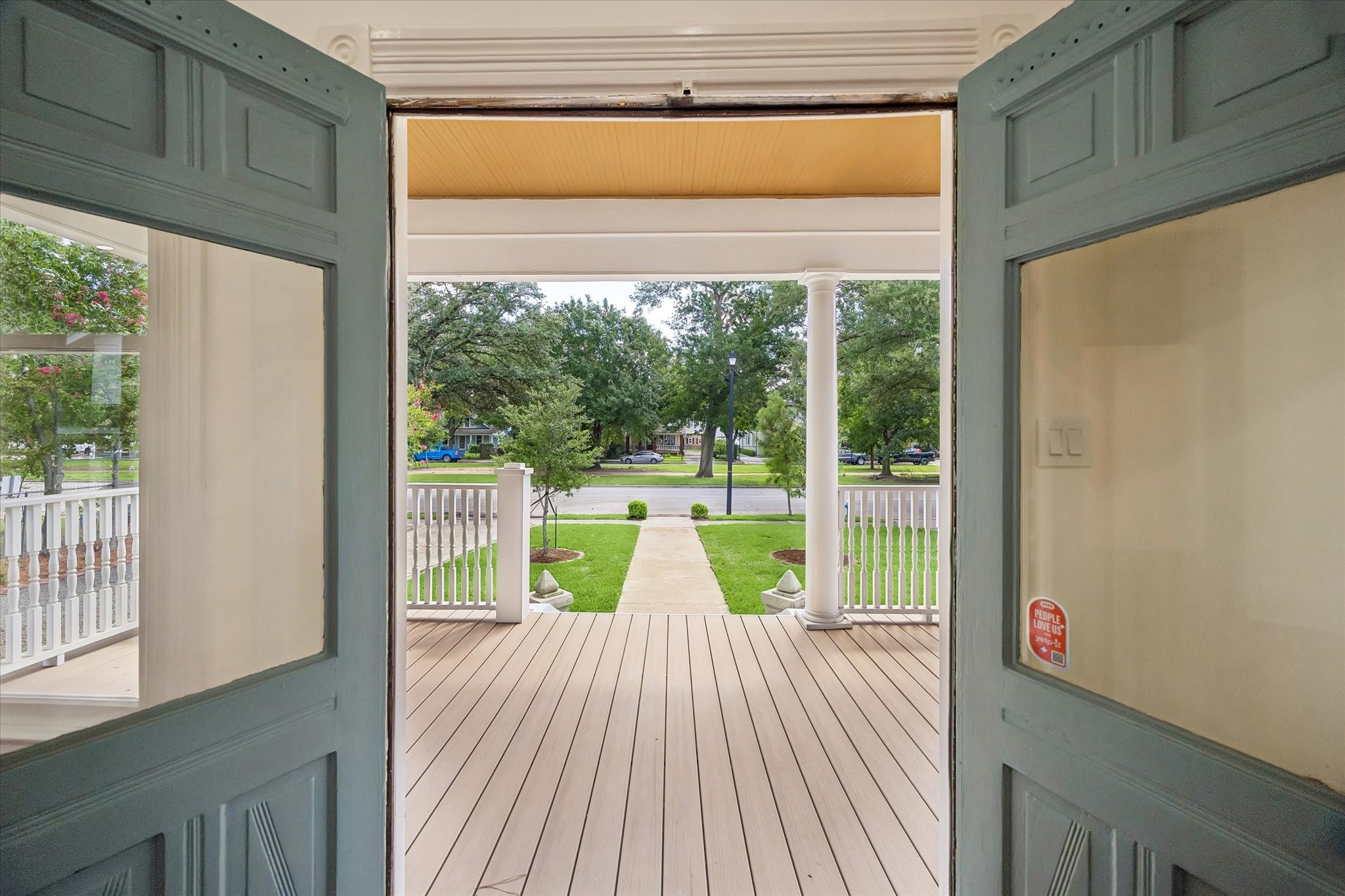 1229 Heights Boulevard Property Photo 7