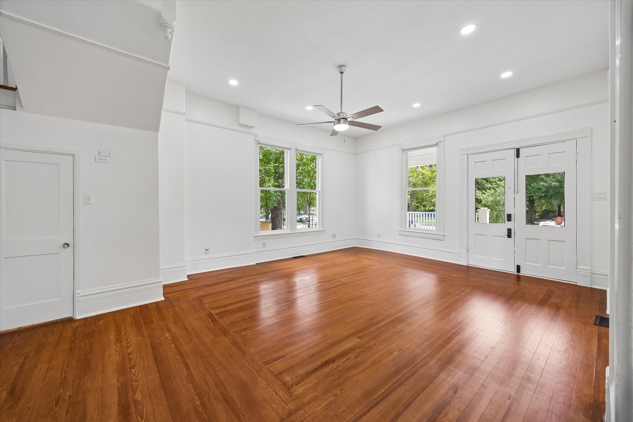 1229 Heights Boulevard Property Photo 11