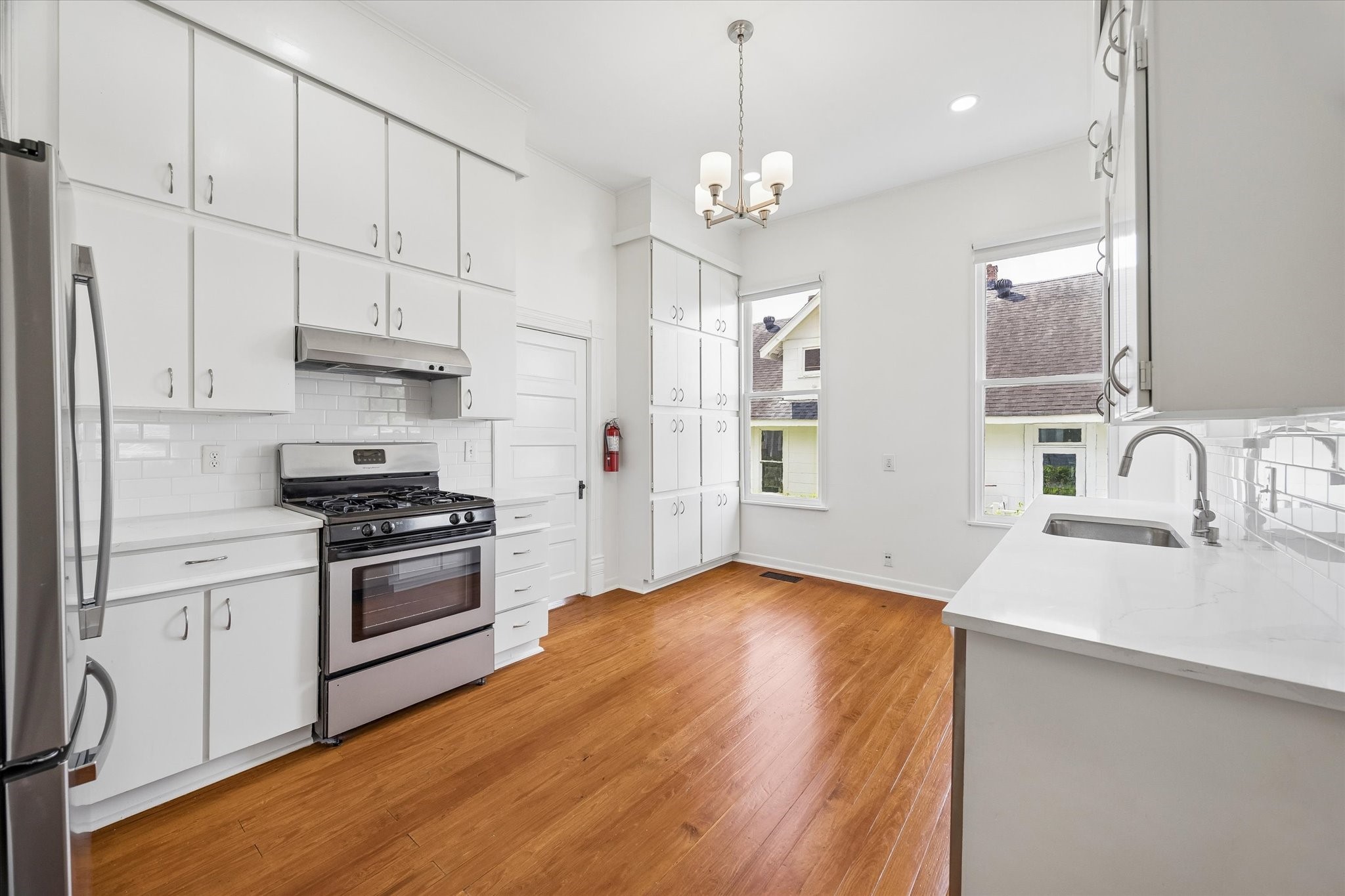 1229 Heights Boulevard Property Photo 15