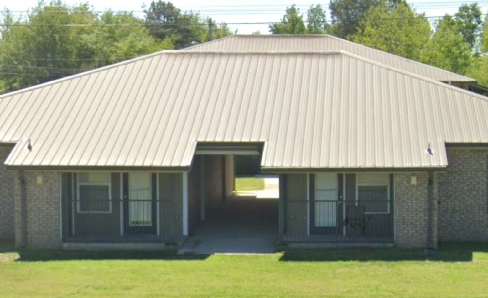 550 Ray Rd Property Photo 3