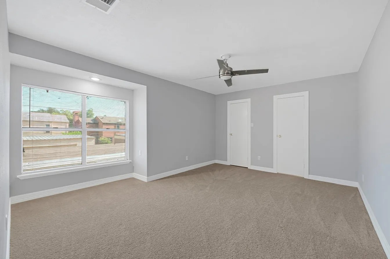 6326 Cambridge Glen Lane Property Photo 12