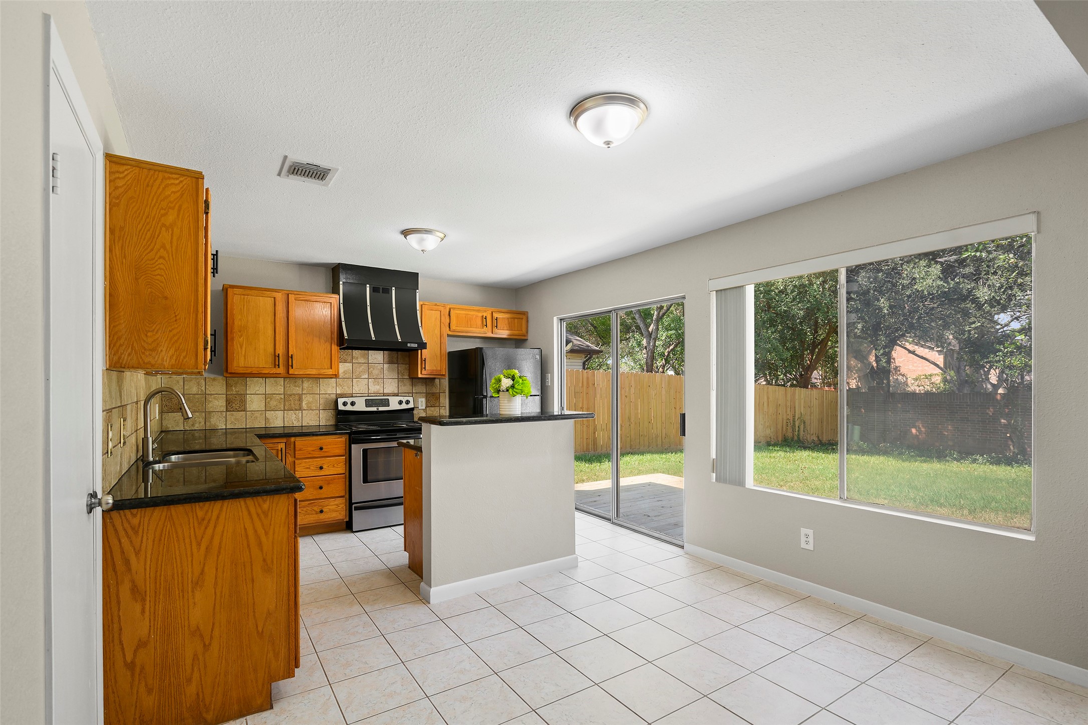 2922 Whetrock Lane Property Photo 9