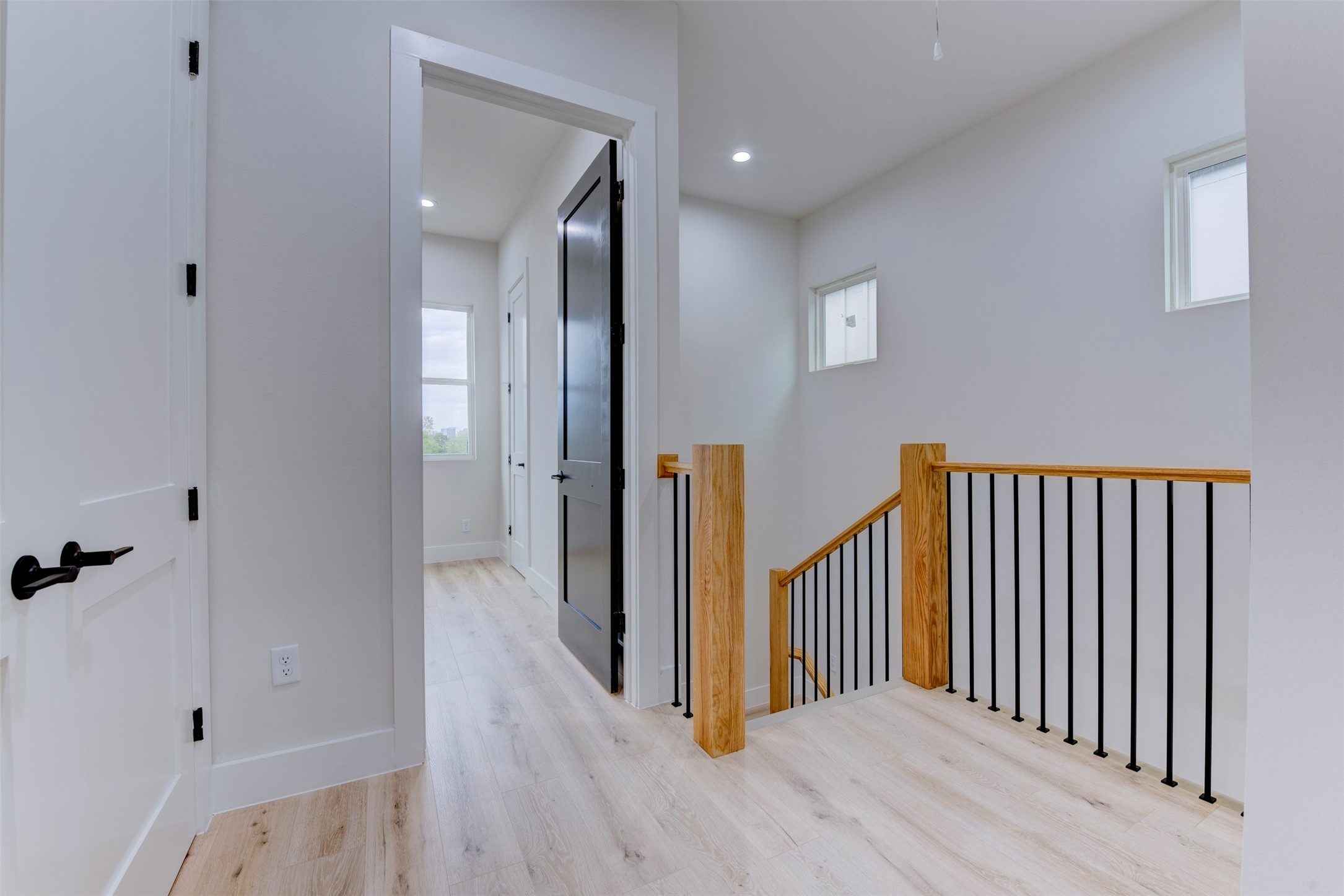 1304 Evelyn Street Property Photo 40