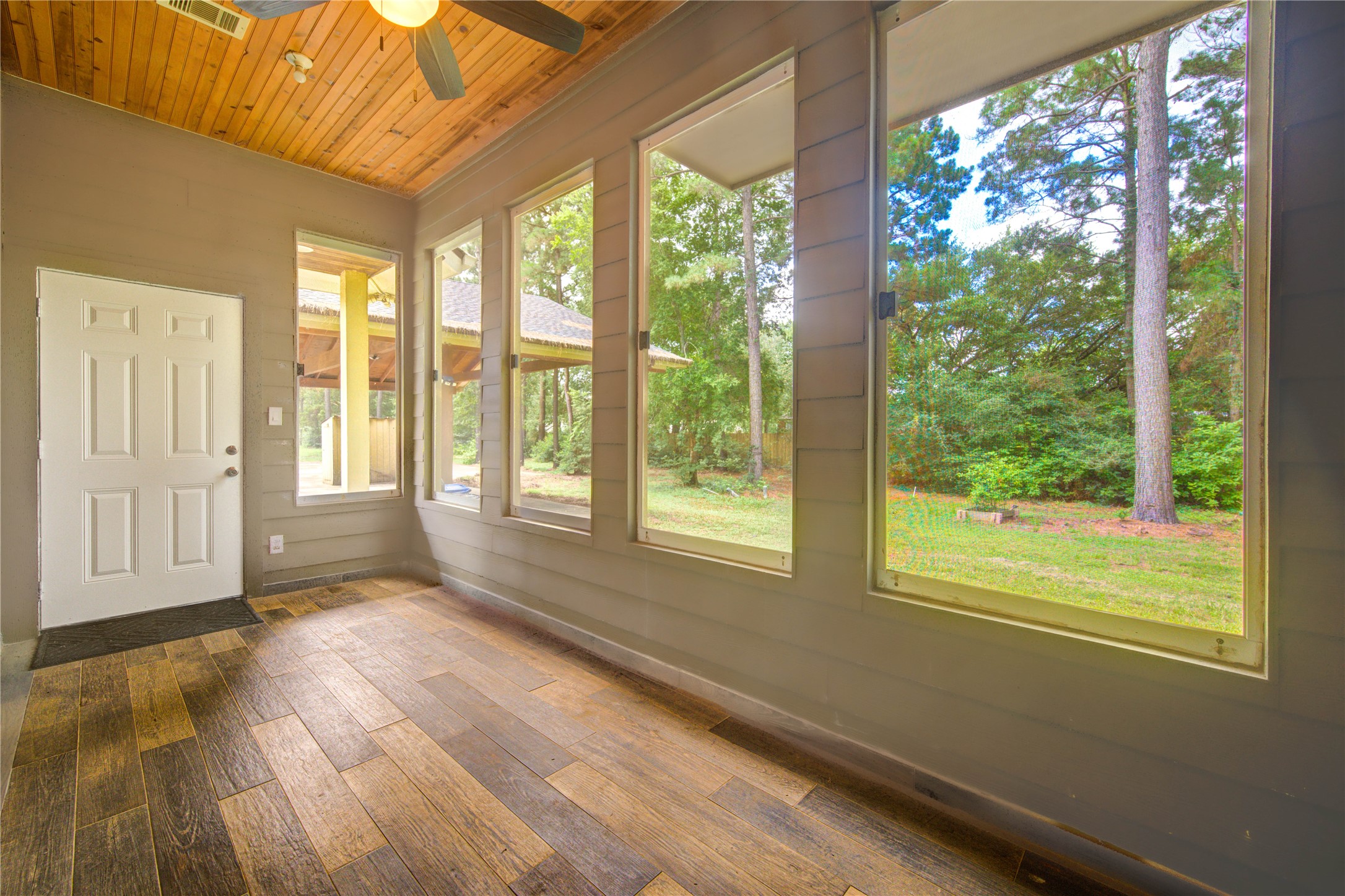 20531 Faye Street Property Photo 23