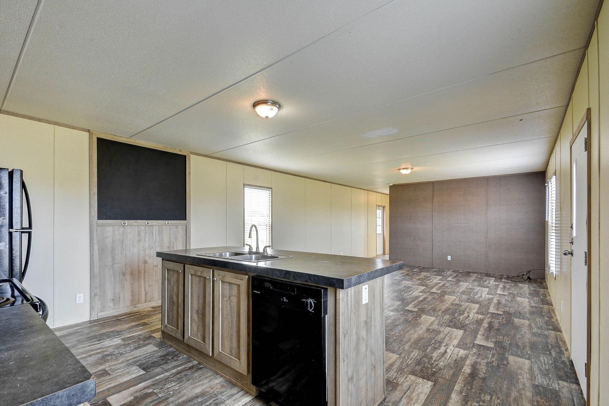 2245 Ben Boulevard Property Photo 5