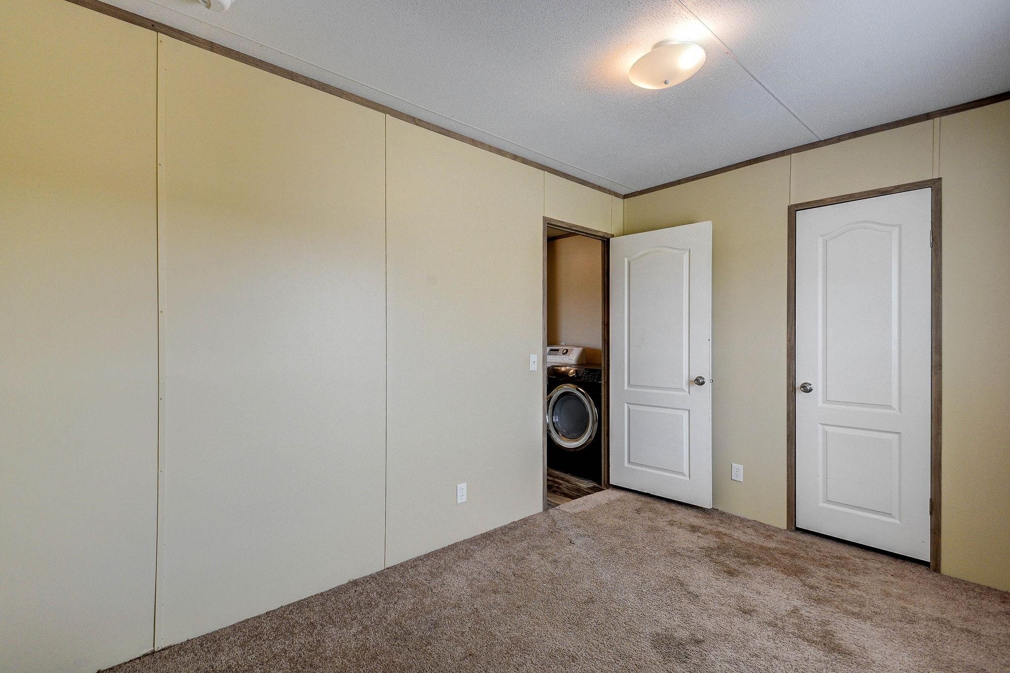 2245 Ben Boulevard Property Photo 16