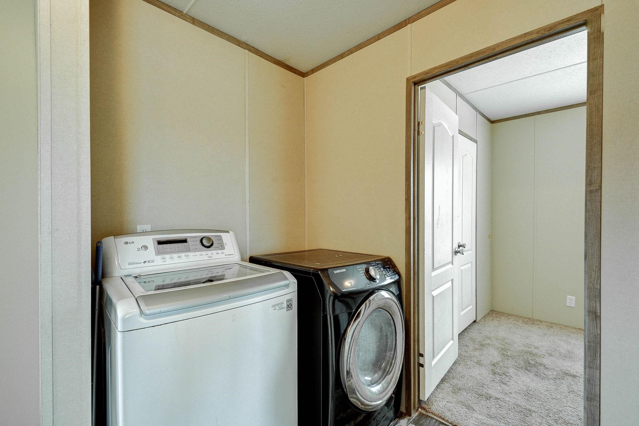 2245 Ben Boulevard Property Photo 21