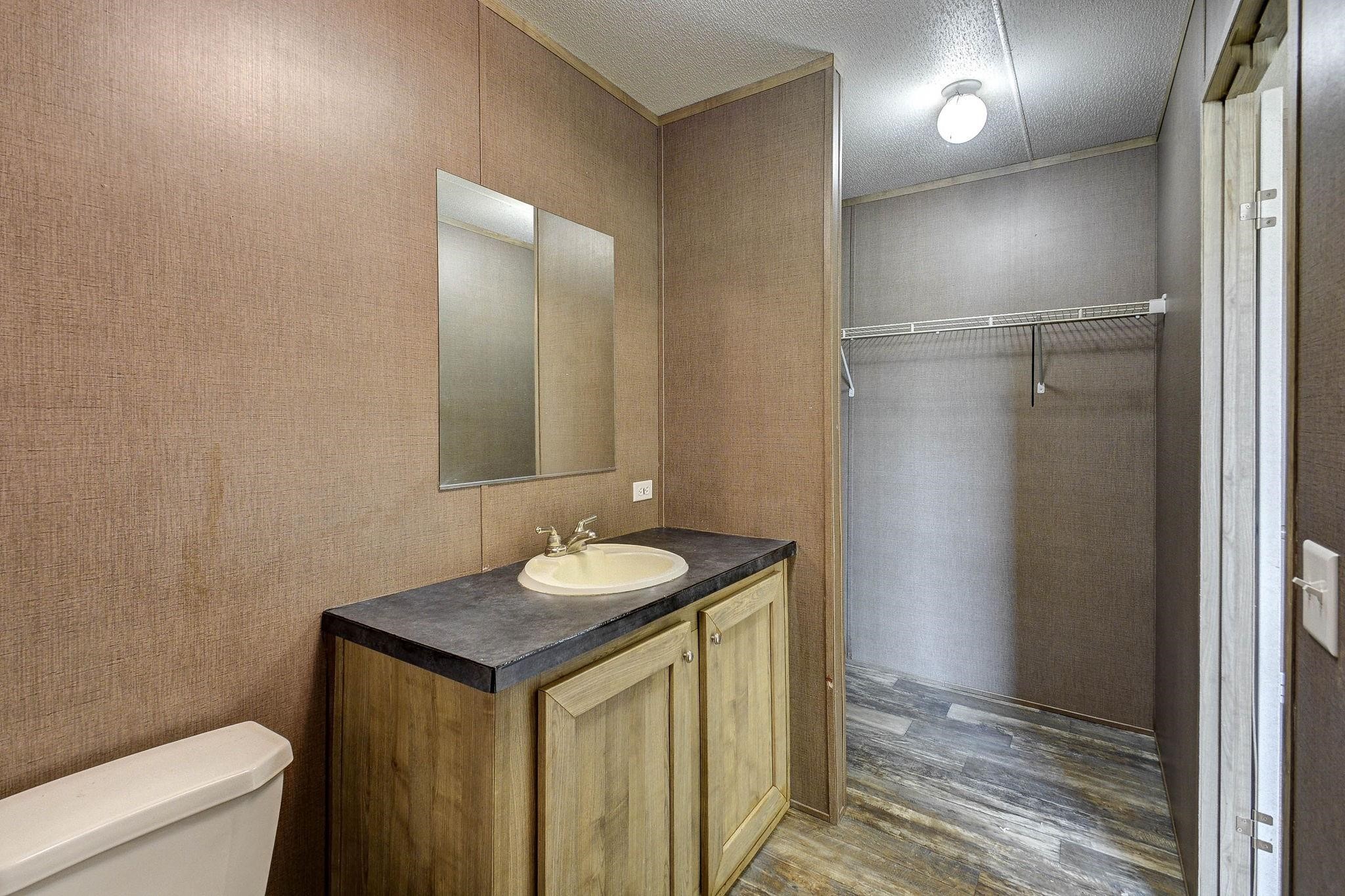 2245 Ben Boulevard Property Photo 23
