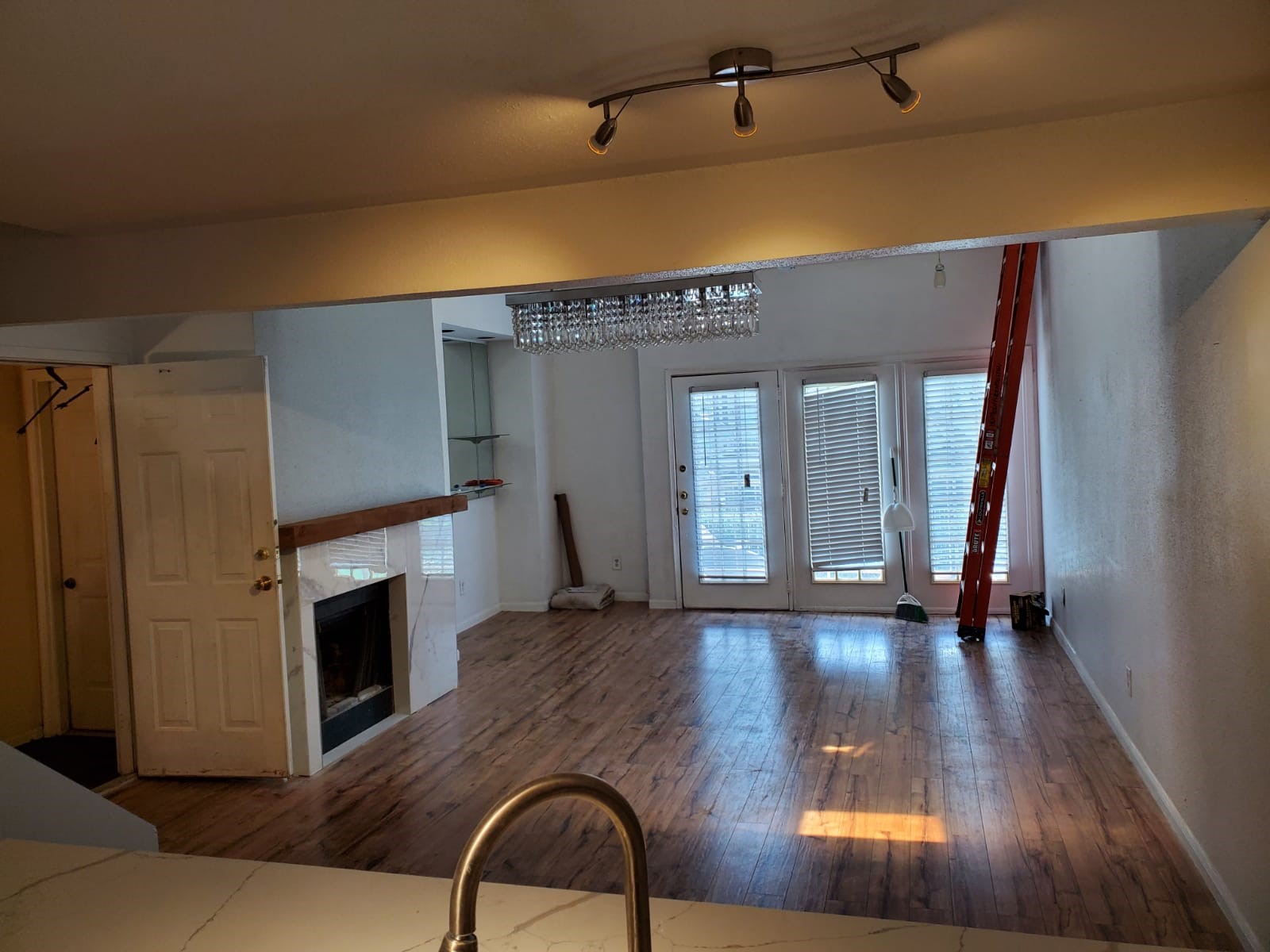2425 Holly Hall Street 116 Property Photo 10