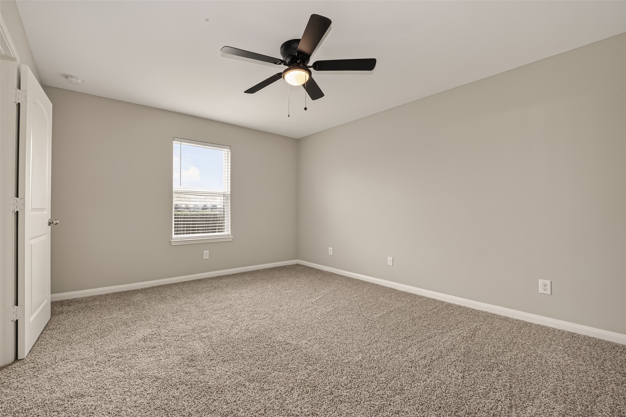 9407 Grand Spark Drive Property Photo 9