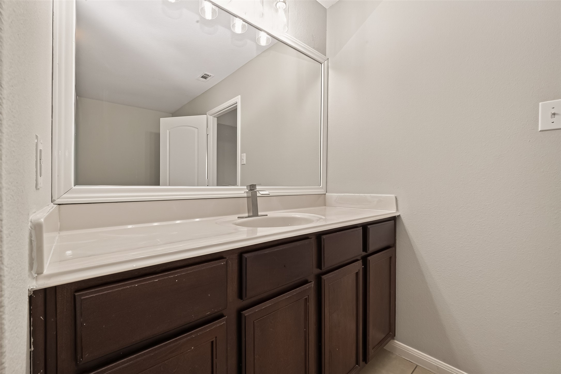 9407 Grand Spark Drive Property Photo 22